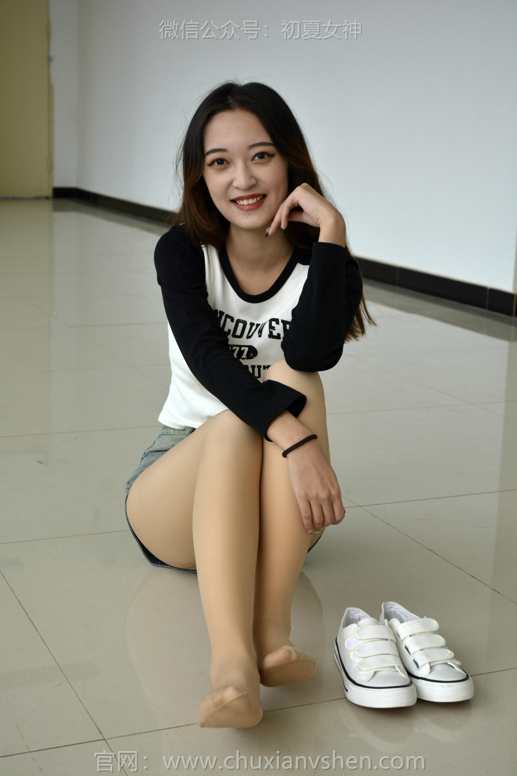 初夏女神 NO.151 依依 走走拍拍 [130P1V-5.25GB]_第3集