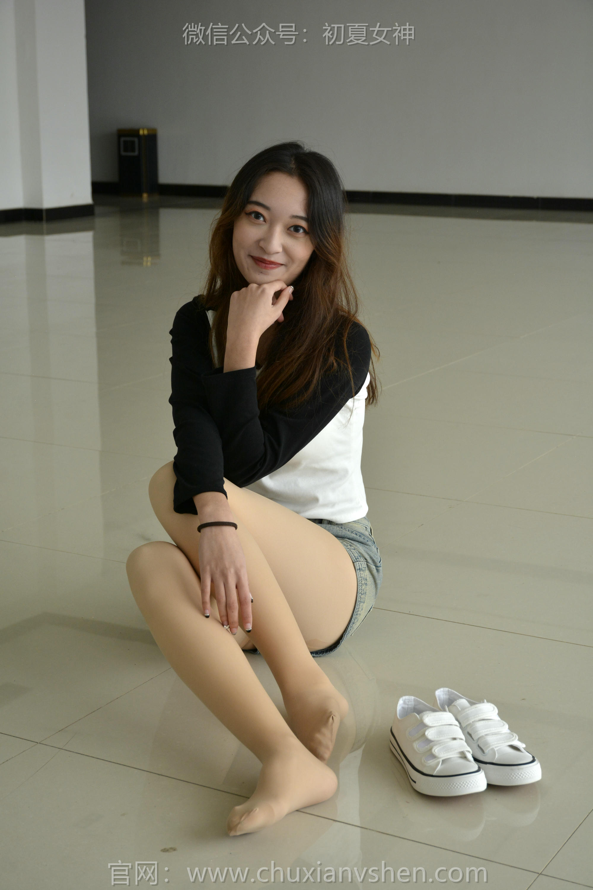 初夏女神 NO.151 依依 走走拍拍 [130P1V-5.25GB]_第1集