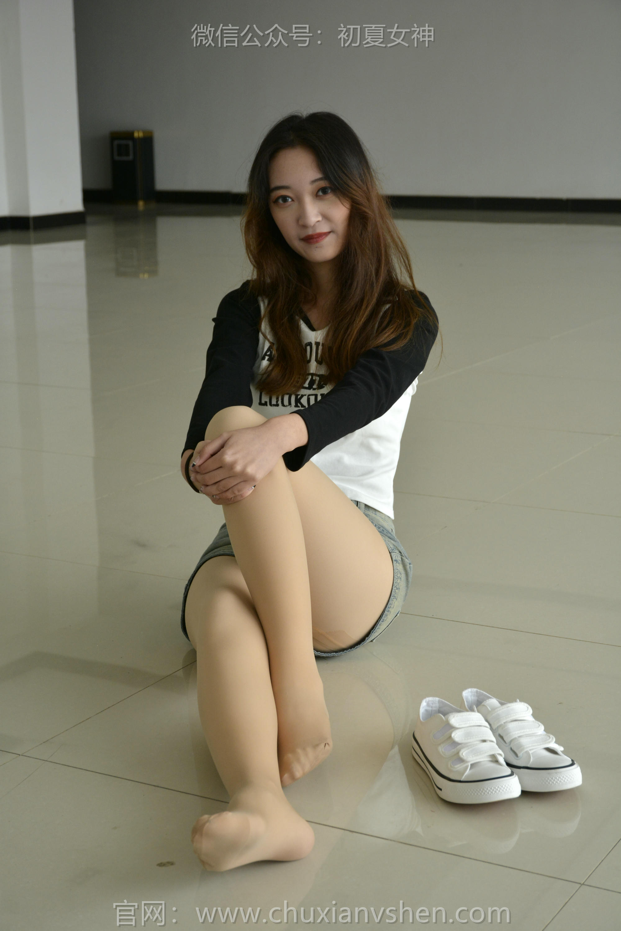 初夏女神 NO.151 依依 走走拍拍 [130P1V-5.25GB]_第1集