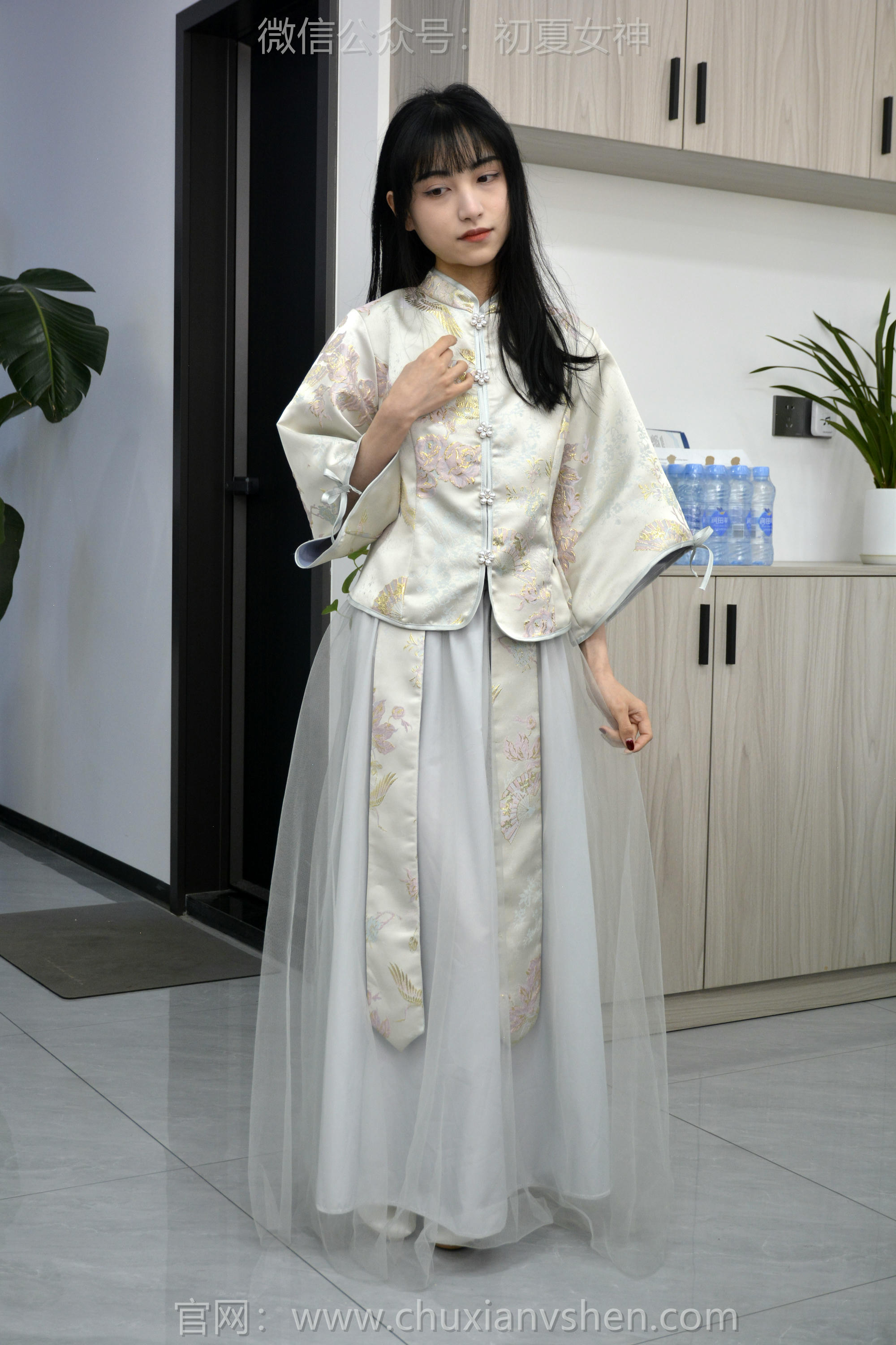 初夏女神 NO.154 柒柒 最美伴娘 [140P1V-4.94GB]_第1集