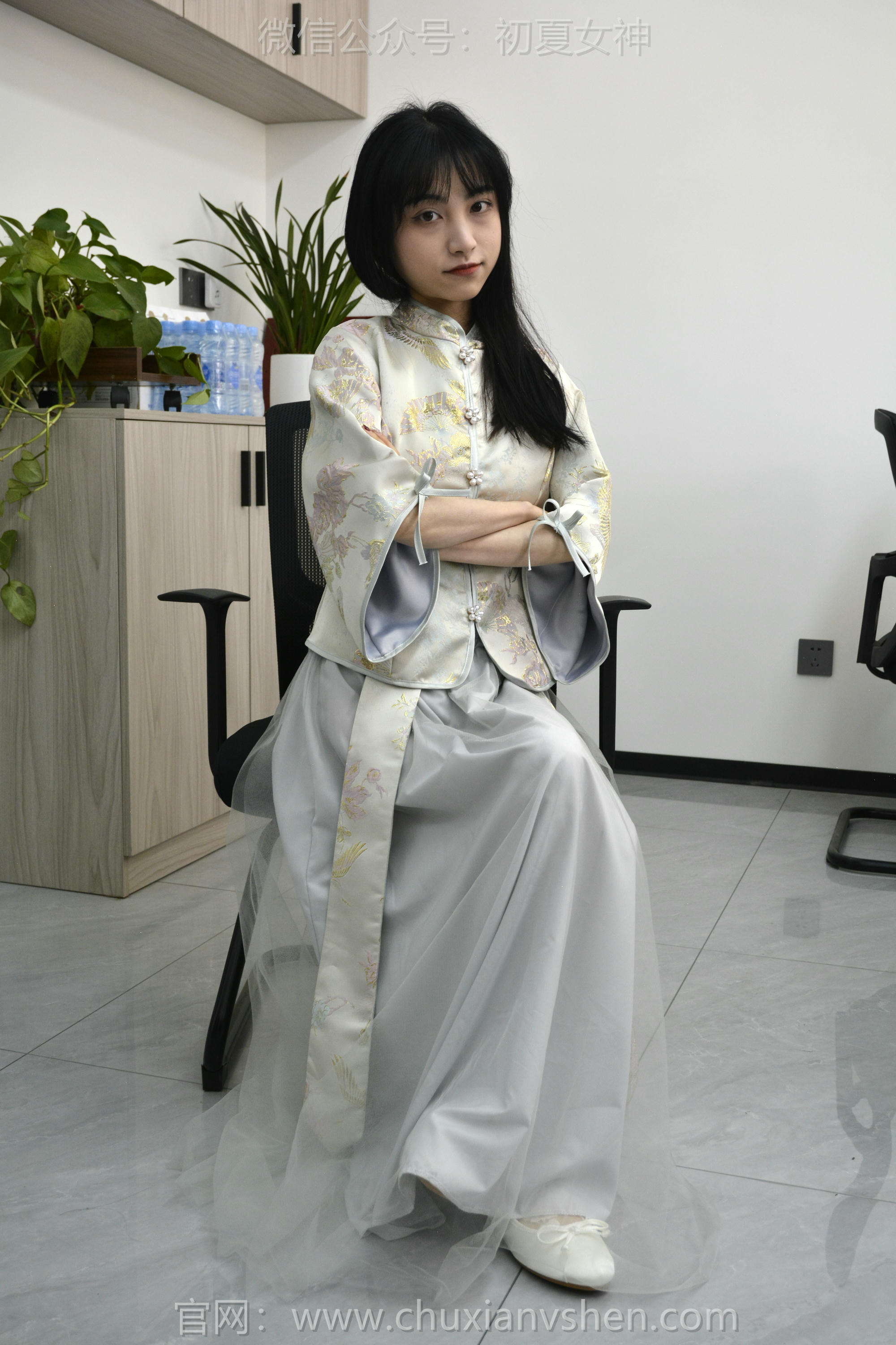 初夏女神 NO.154 柒柒 最美伴娘 [140P1V-4.94GB]_第1集