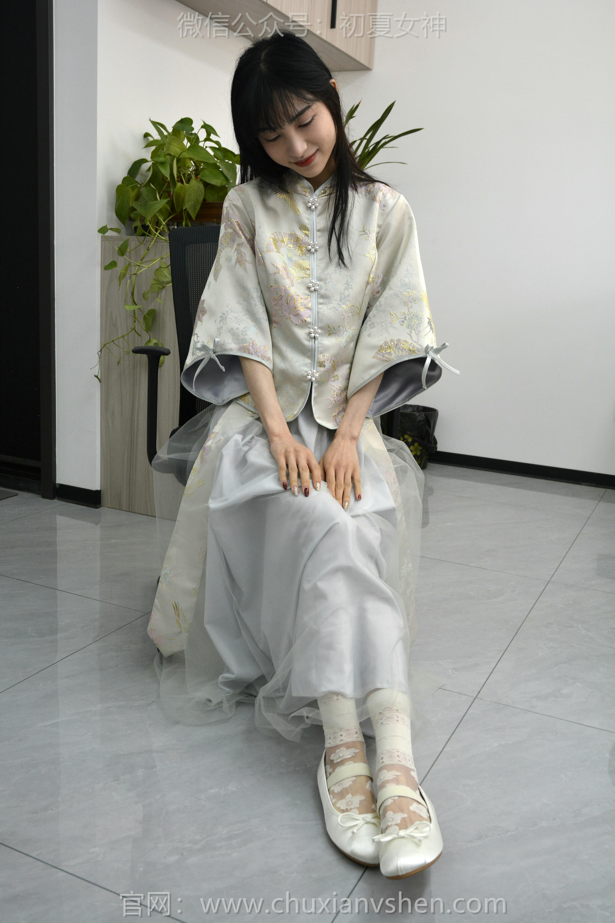 初夏女神 NO.154 柒柒 最美伴娘 [140P1V-4.94GB]_第2集