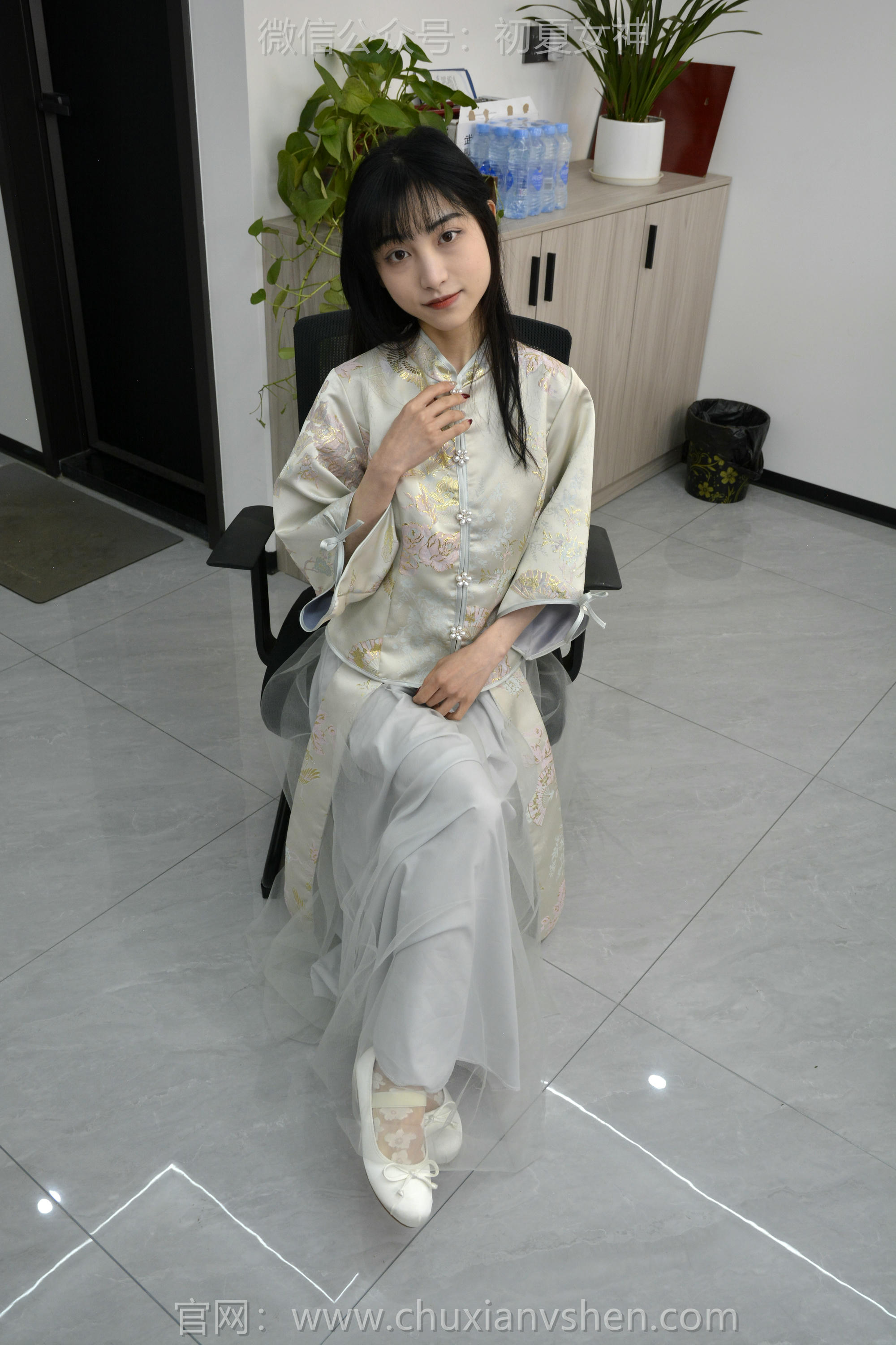 初夏女神 NO.154 柒柒 最美伴娘 [140P1V-4.94GB]_第2集