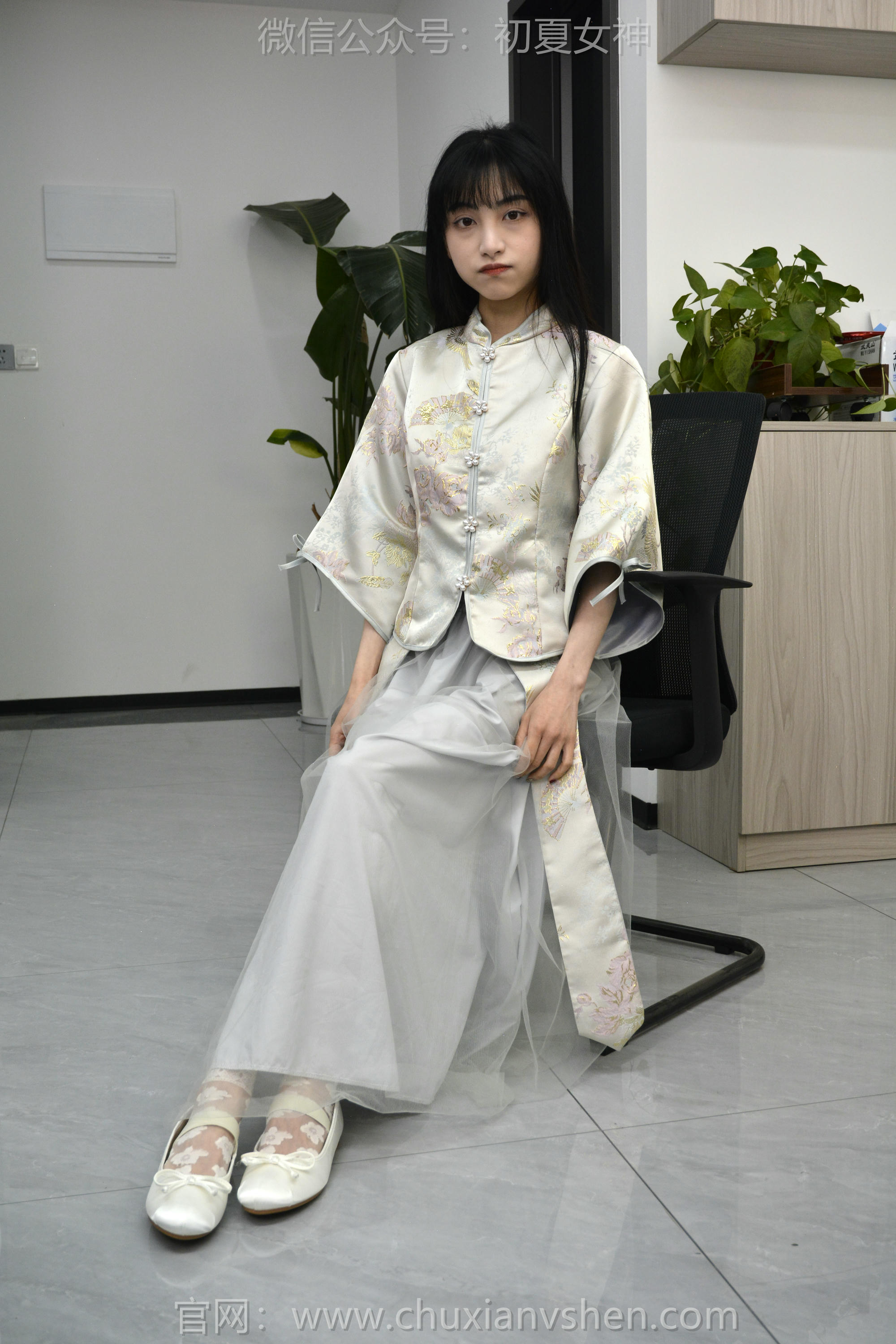 初夏女神 NO.154 柒柒 最美伴娘 [140P1V-4.94GB]_第2集