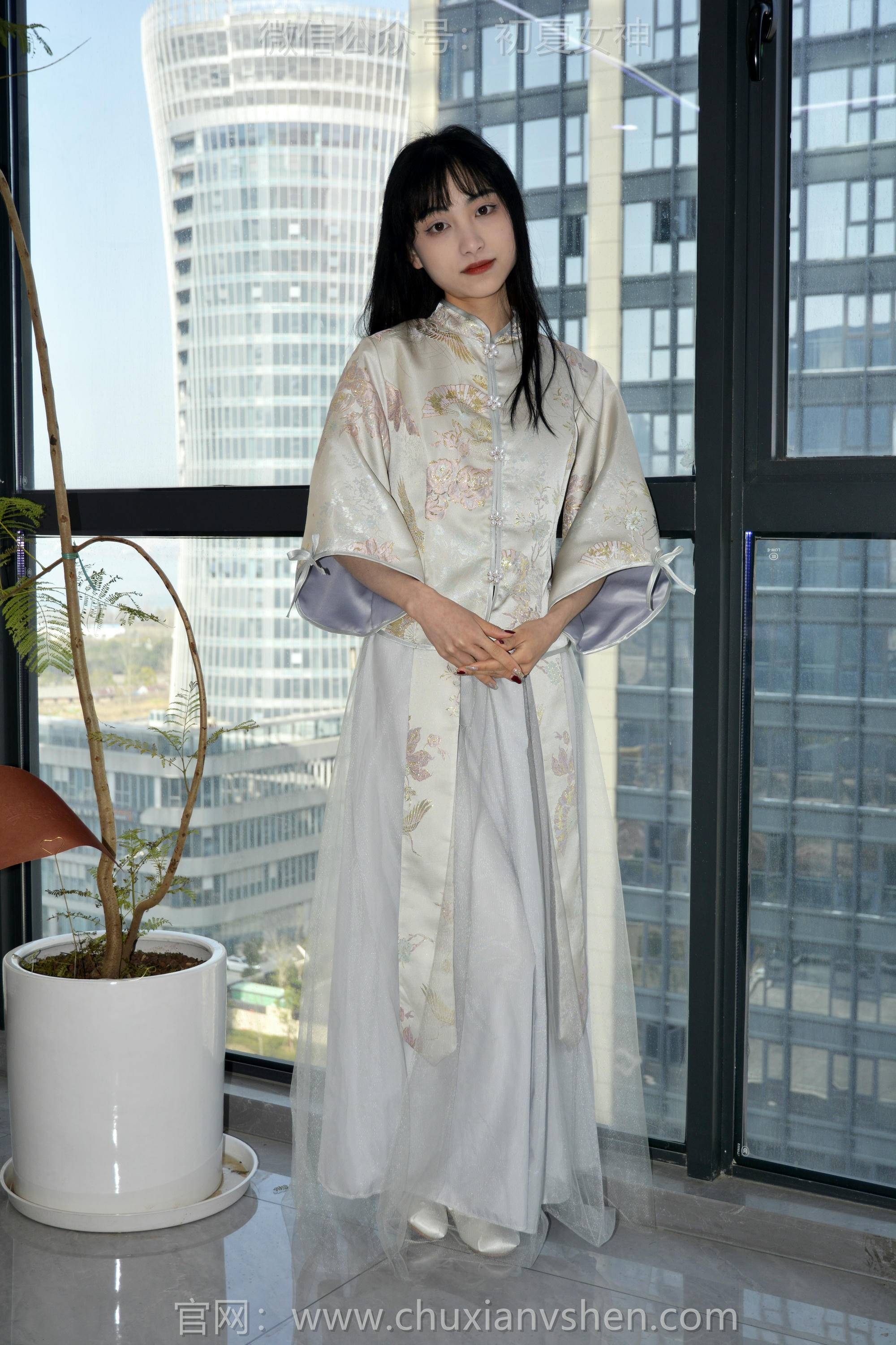 初夏女神 NO.154 柒柒 最美伴娘 [140P1V-4.94GB]_第2集