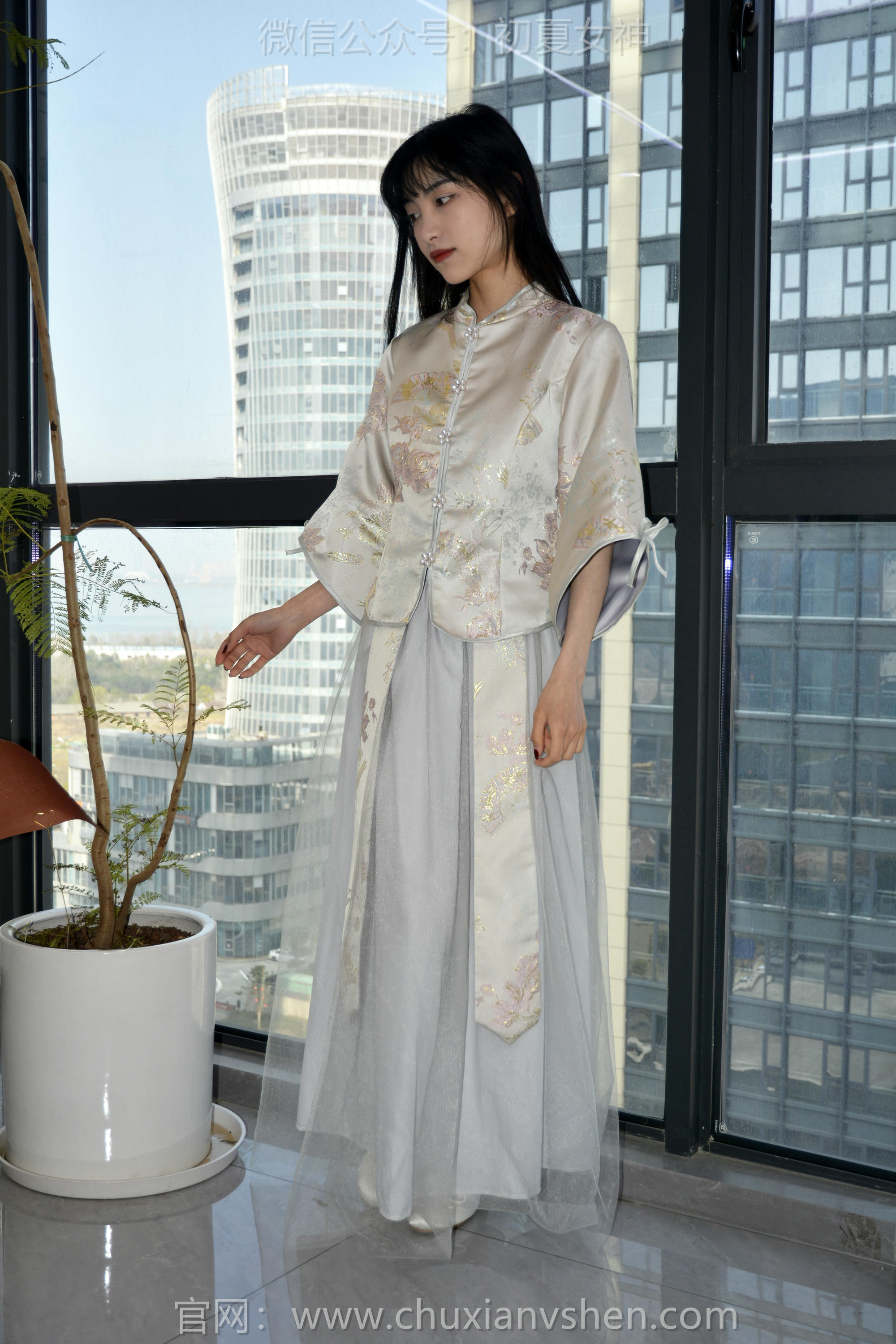 初夏女神 NO.154 柒柒 最美伴娘 [140P1V-4.94GB]_第3集