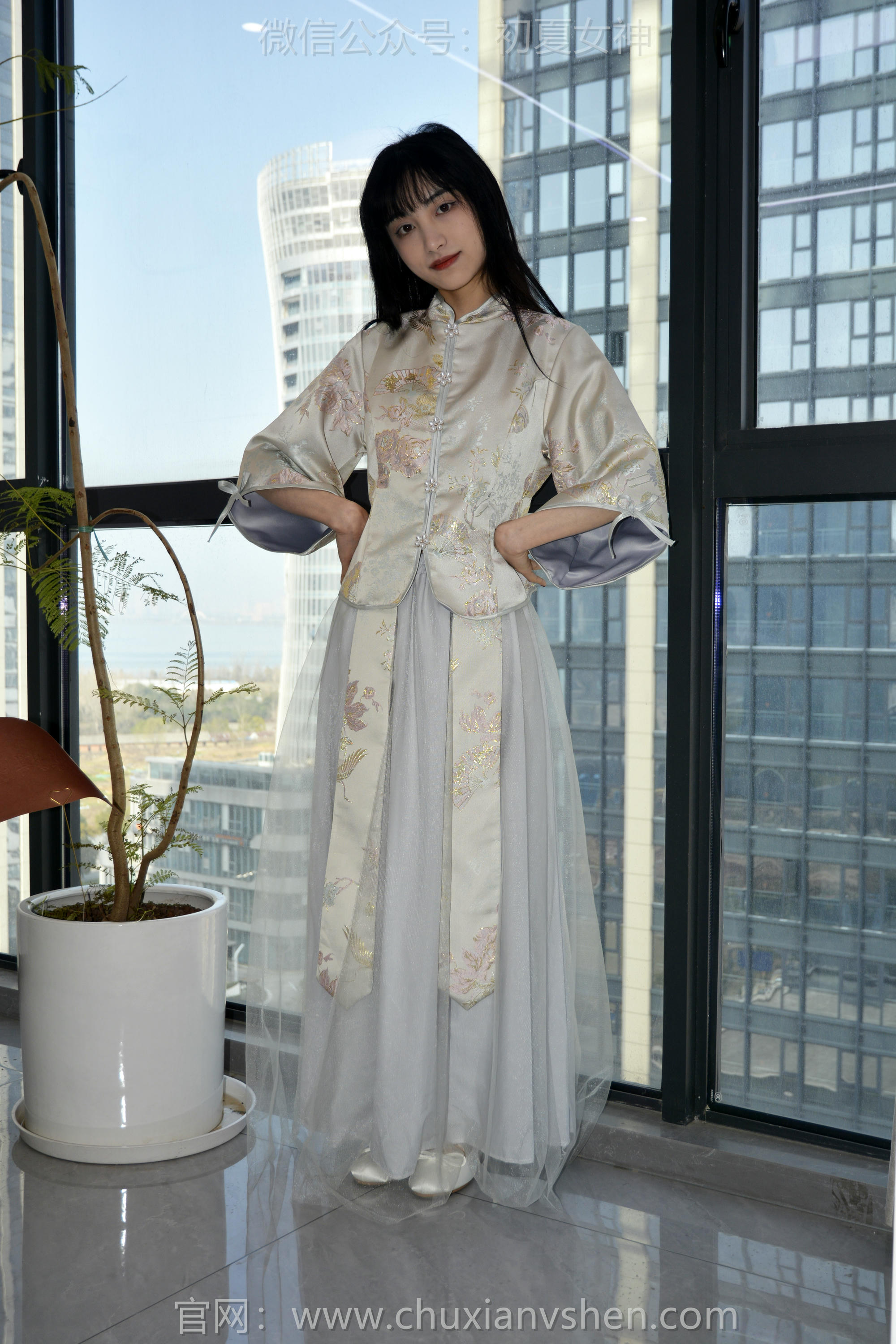 初夏女神 NO.154 柒柒 最美伴娘 [140P1V-4.94GB]_第3集