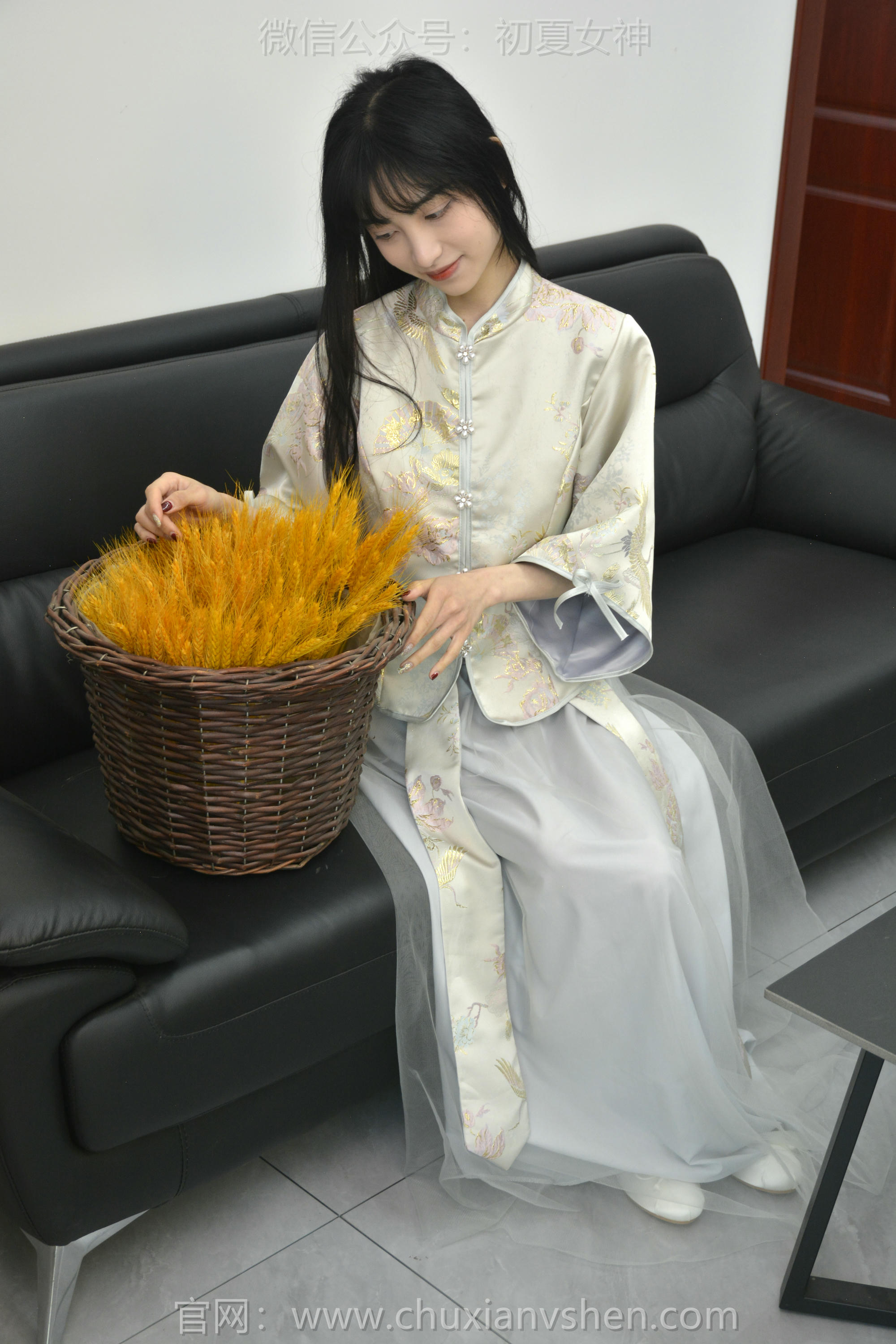 初夏女神 NO.154 柒柒 最美伴娘 [140P1V-4.94GB]_第4集