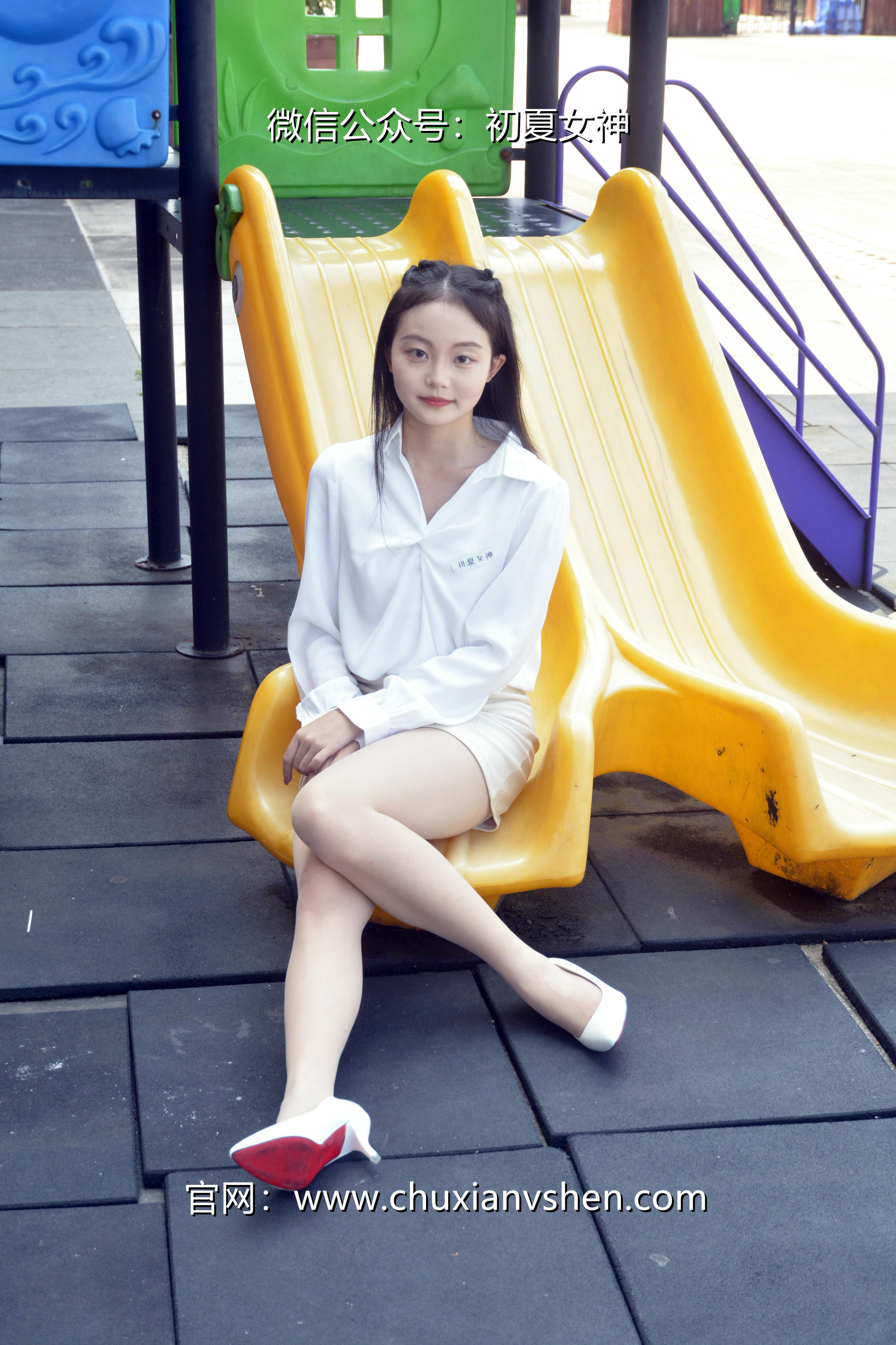 初夏女神 NO.035 双双 职场生涯[140P-1V-5.38G]_第1集