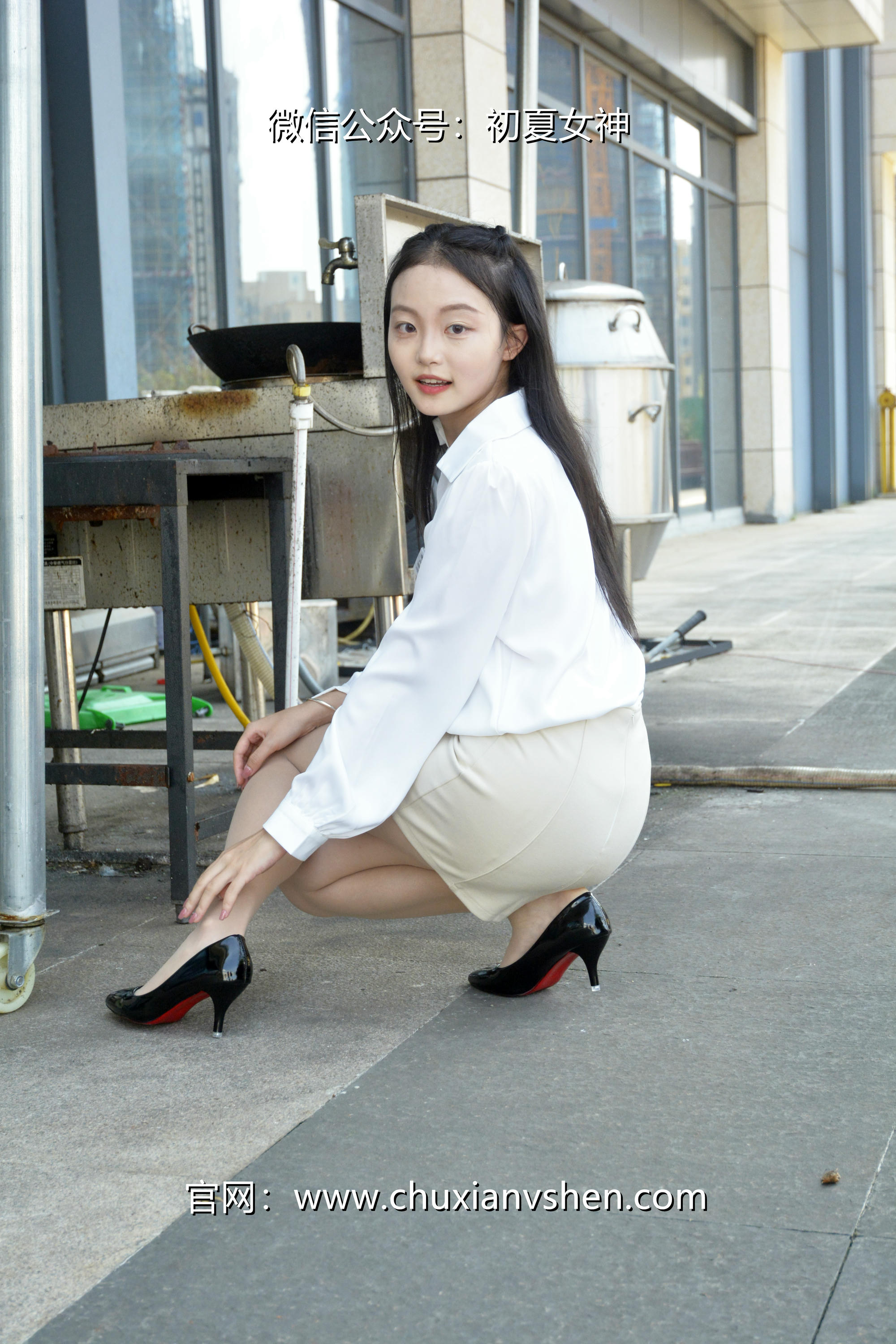 初夏女神 NO.035 双双 职场生涯[140P-1V-5.38G]_第4集