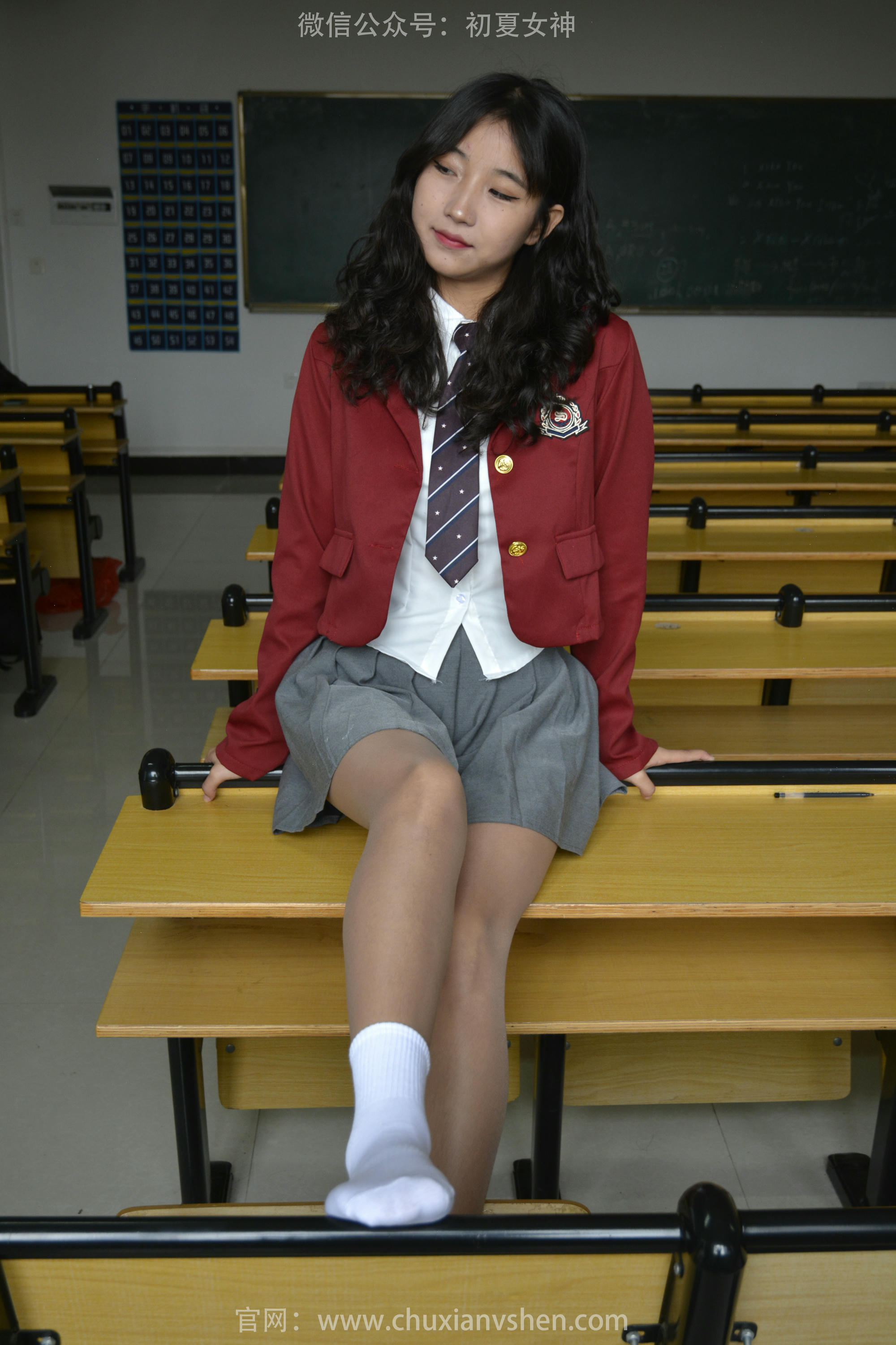 初夏女神 NO.158 点点 校园气息 [140P1V-2.44GB]_第2集