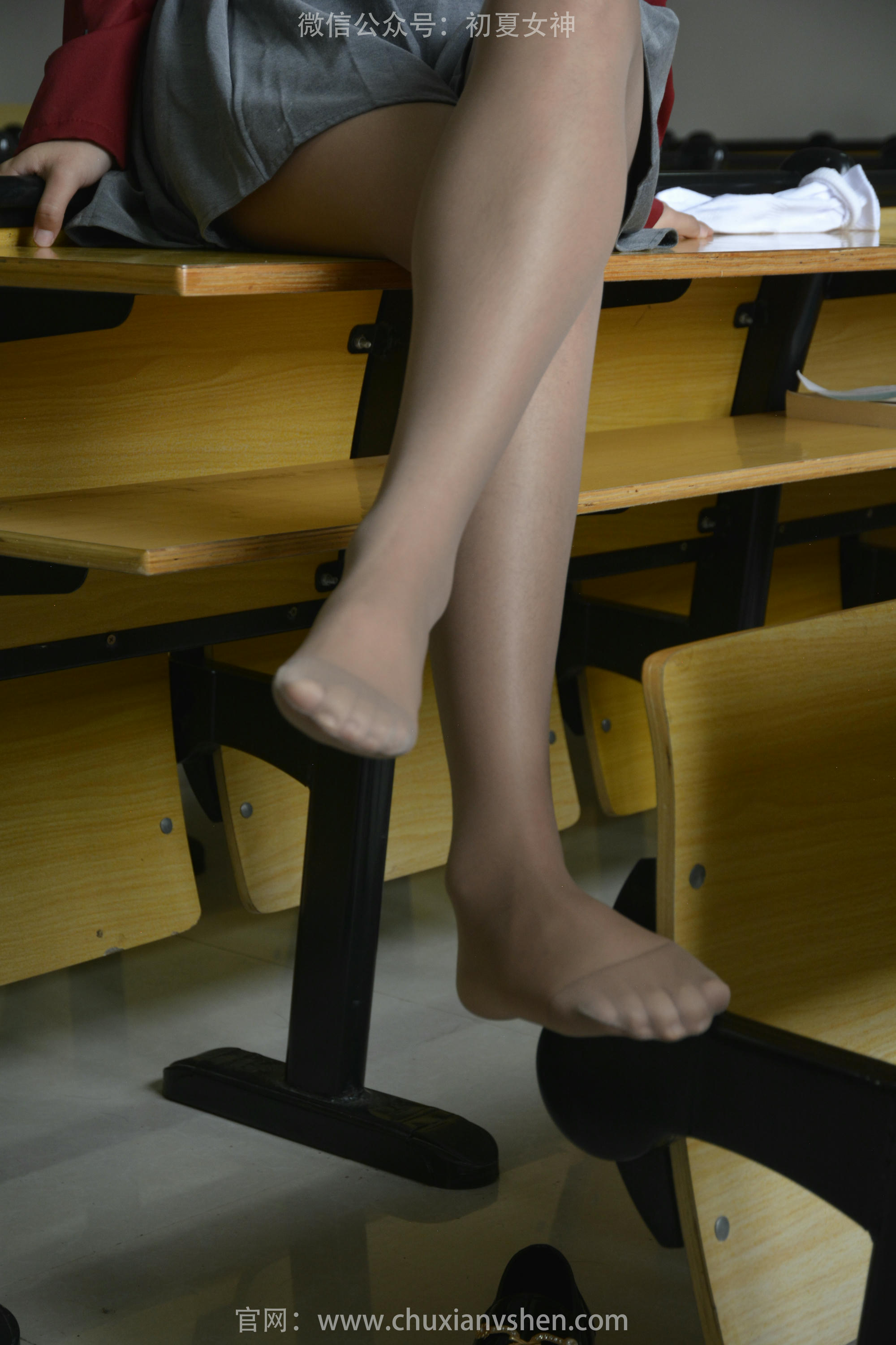 初夏女神 NO.158 点点 校园气息 [140P1V-2.44GB]_第3集