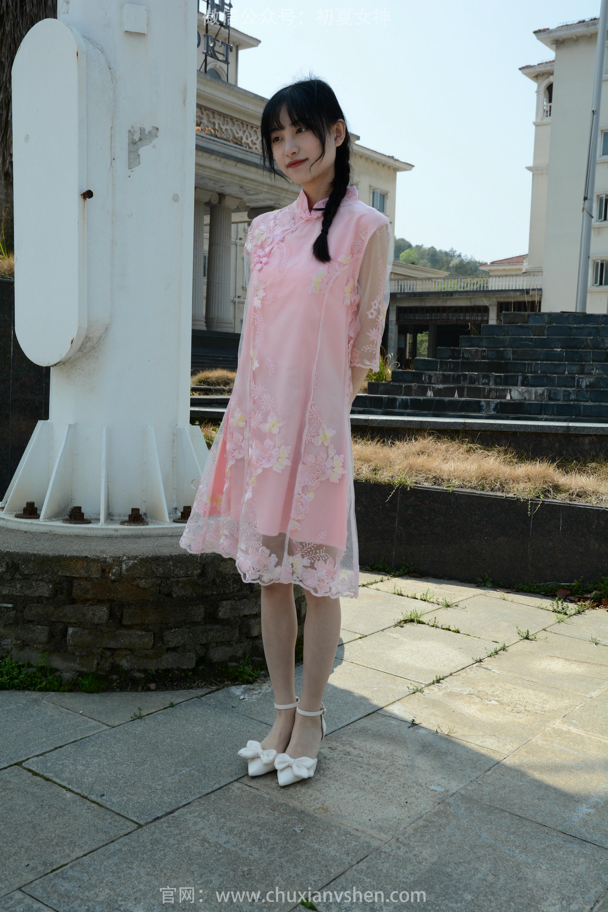 初夏女神 NO.163 柒柒 旗袍废墟 [140P1V-4.53GB]_第1集