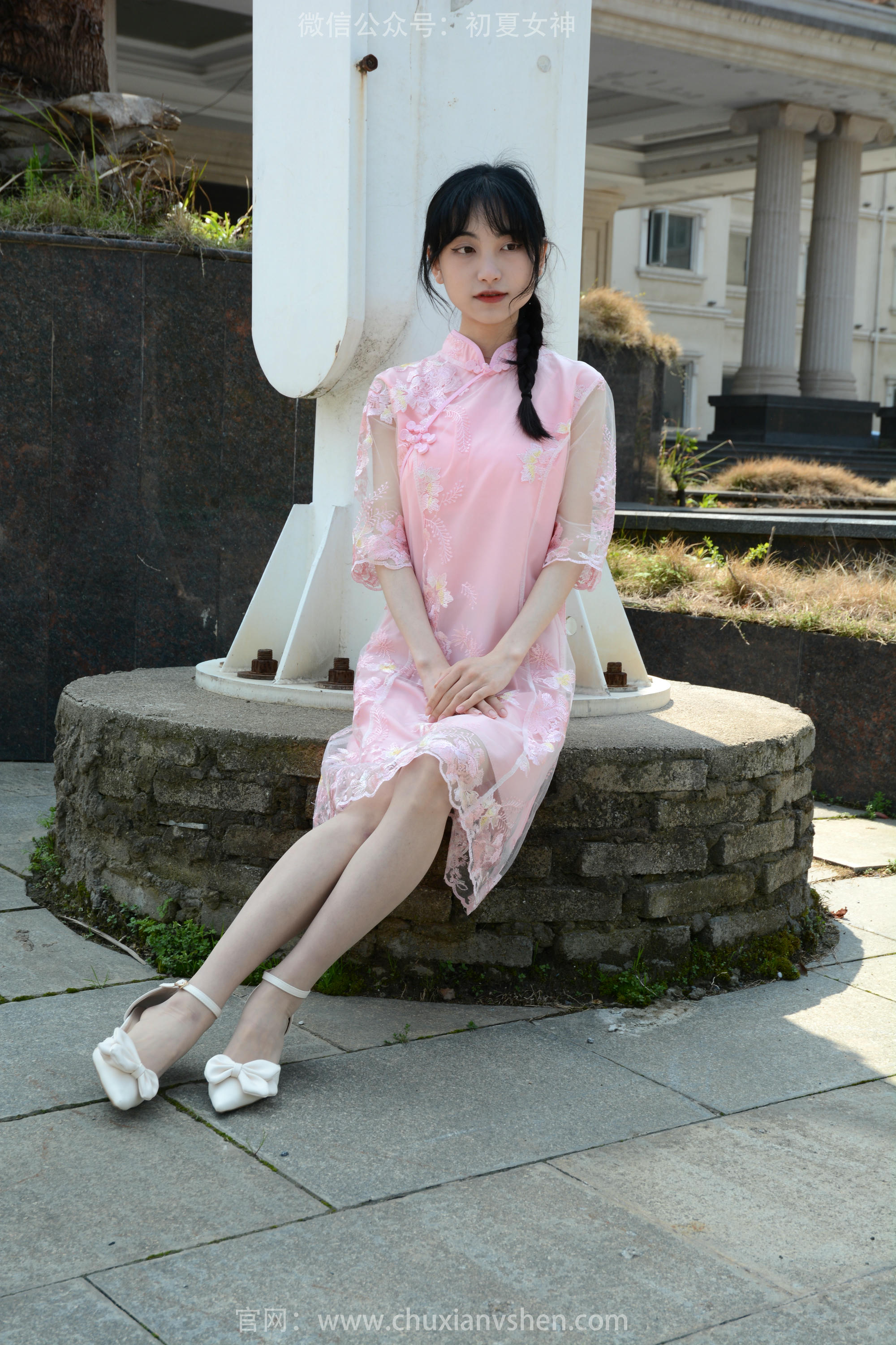 初夏女神 NO.163 柒柒 旗袍废墟 [140P1V-4.53GB]_第1集