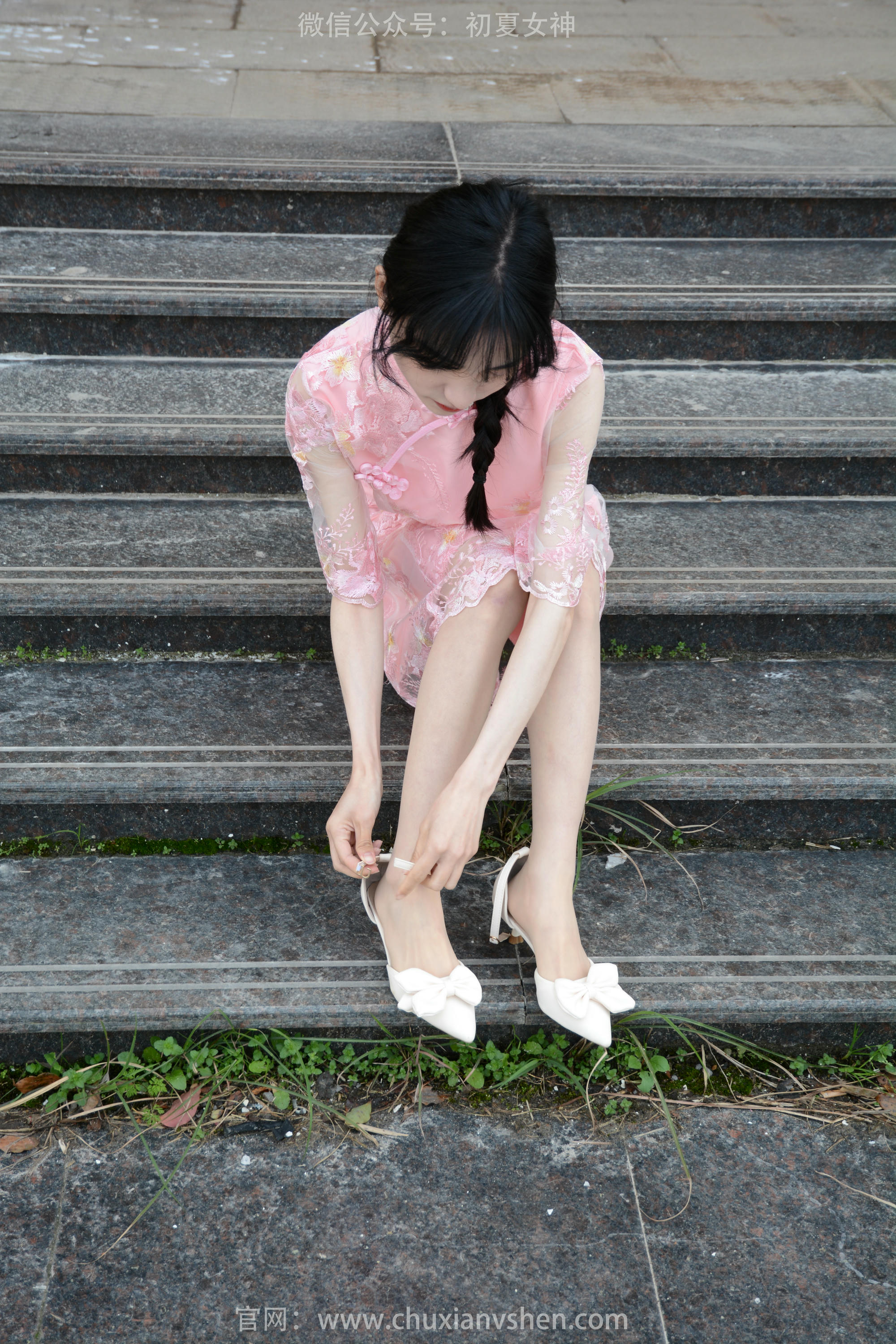 初夏女神 NO.163 柒柒 旗袍废墟 [140P1V-4.53GB]_第6集