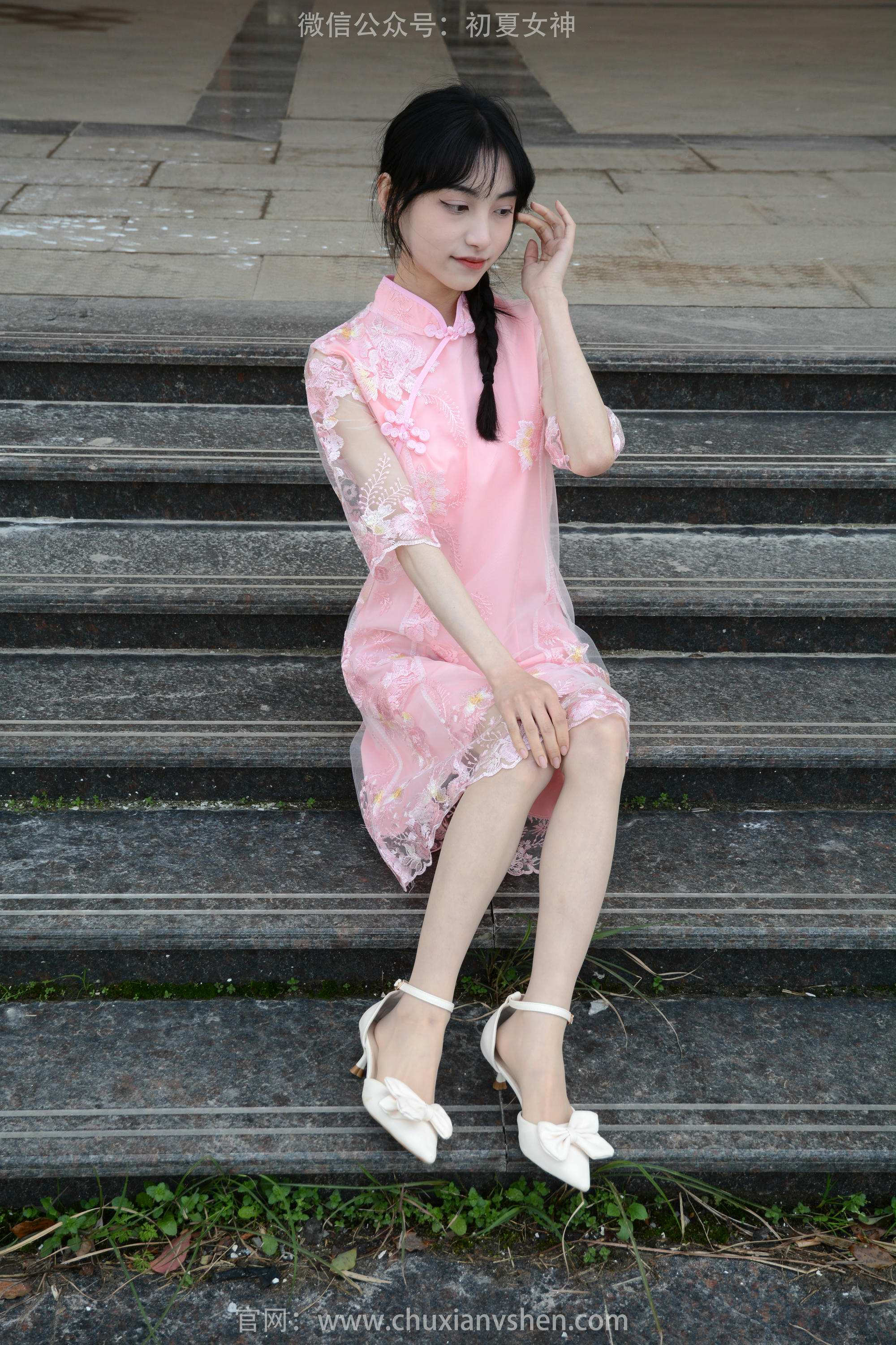 初夏女神 NO.163 柒柒 旗袍废墟 [140P1V-4.53GB]_第6集