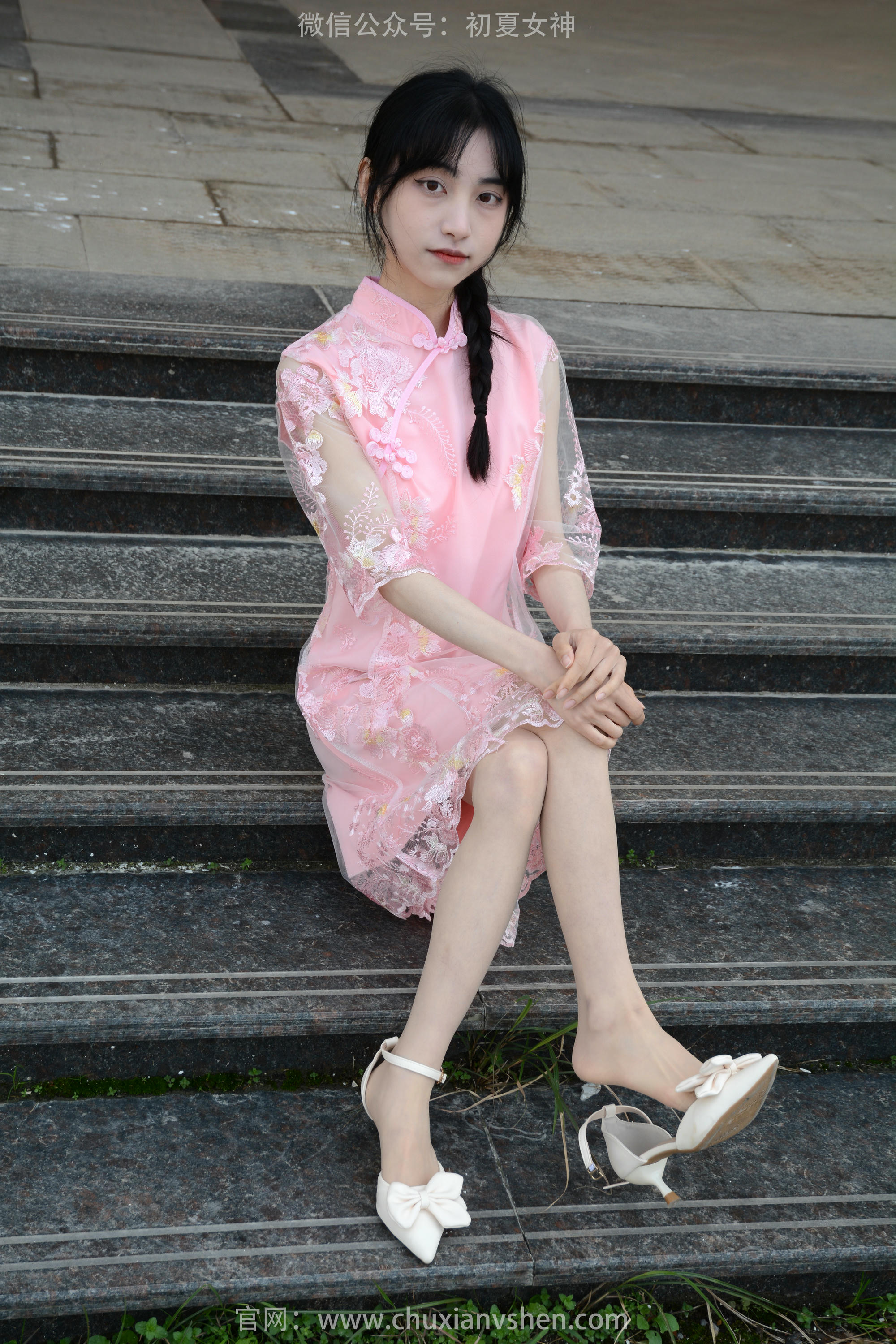 初夏女神 NO.163 柒柒 旗袍废墟 [140P1V-4.53GB]_第6集