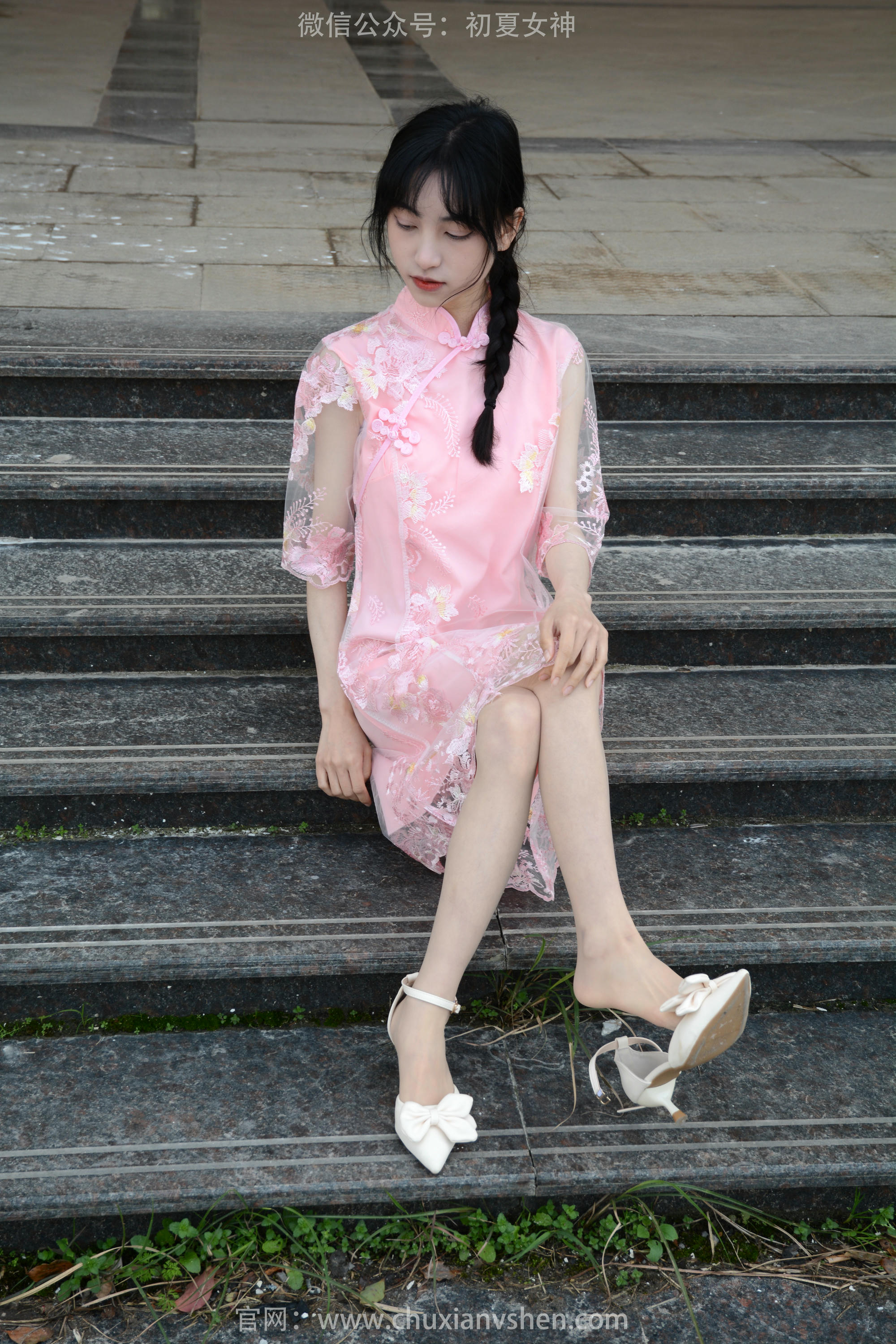 初夏女神 NO.163 柒柒 旗袍废墟 [140P1V-4.53GB]_第6集