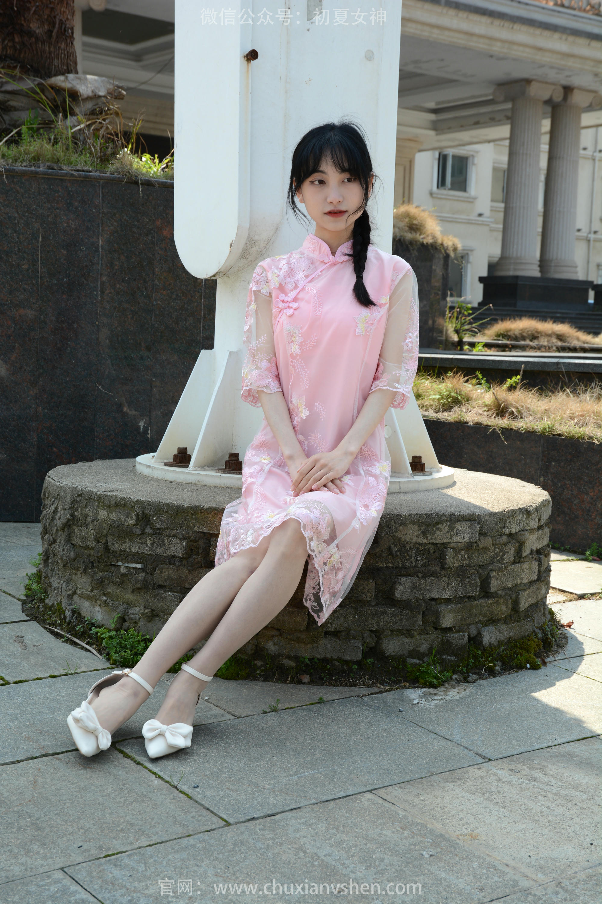 初夏女神 NO.163 柒柒 旗袍废墟 [140P1V-4.53GB]_第1集