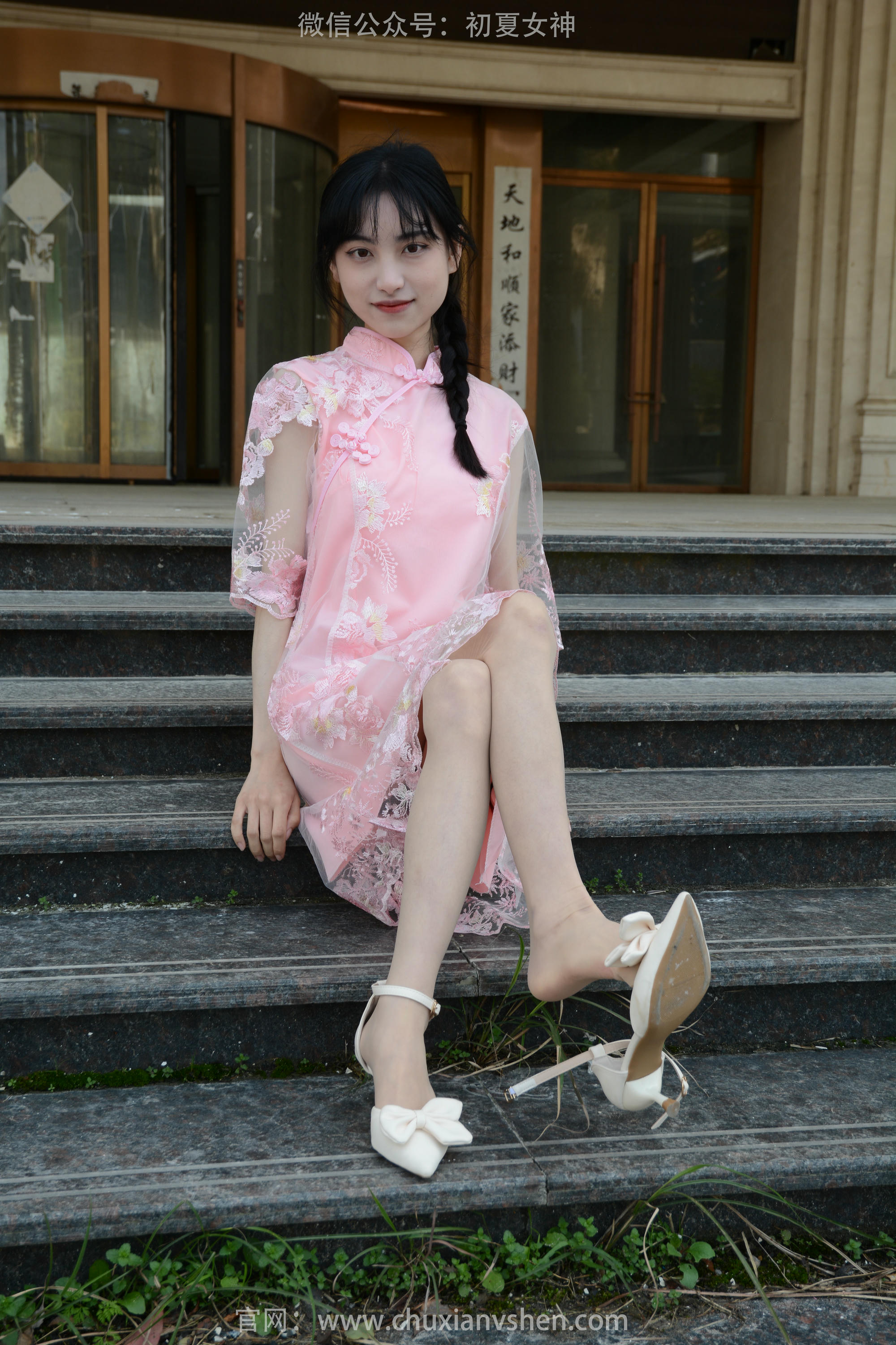 初夏女神 NO.163 柒柒 旗袍废墟 [140P1V-4.53GB]_第6集