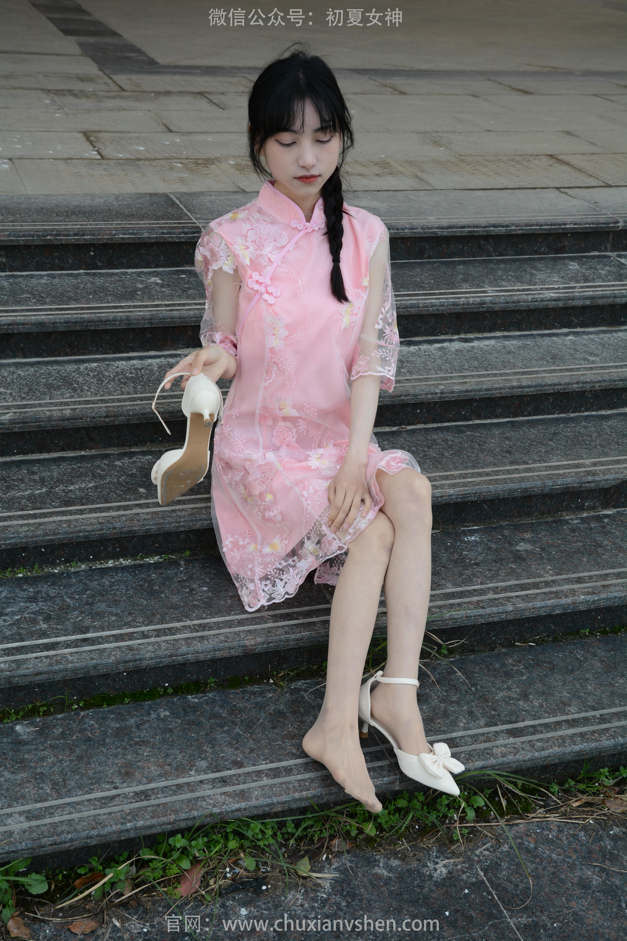 初夏女神 NO.163 柒柒 旗袍废墟 [140P1V-4.53GB]_第6集