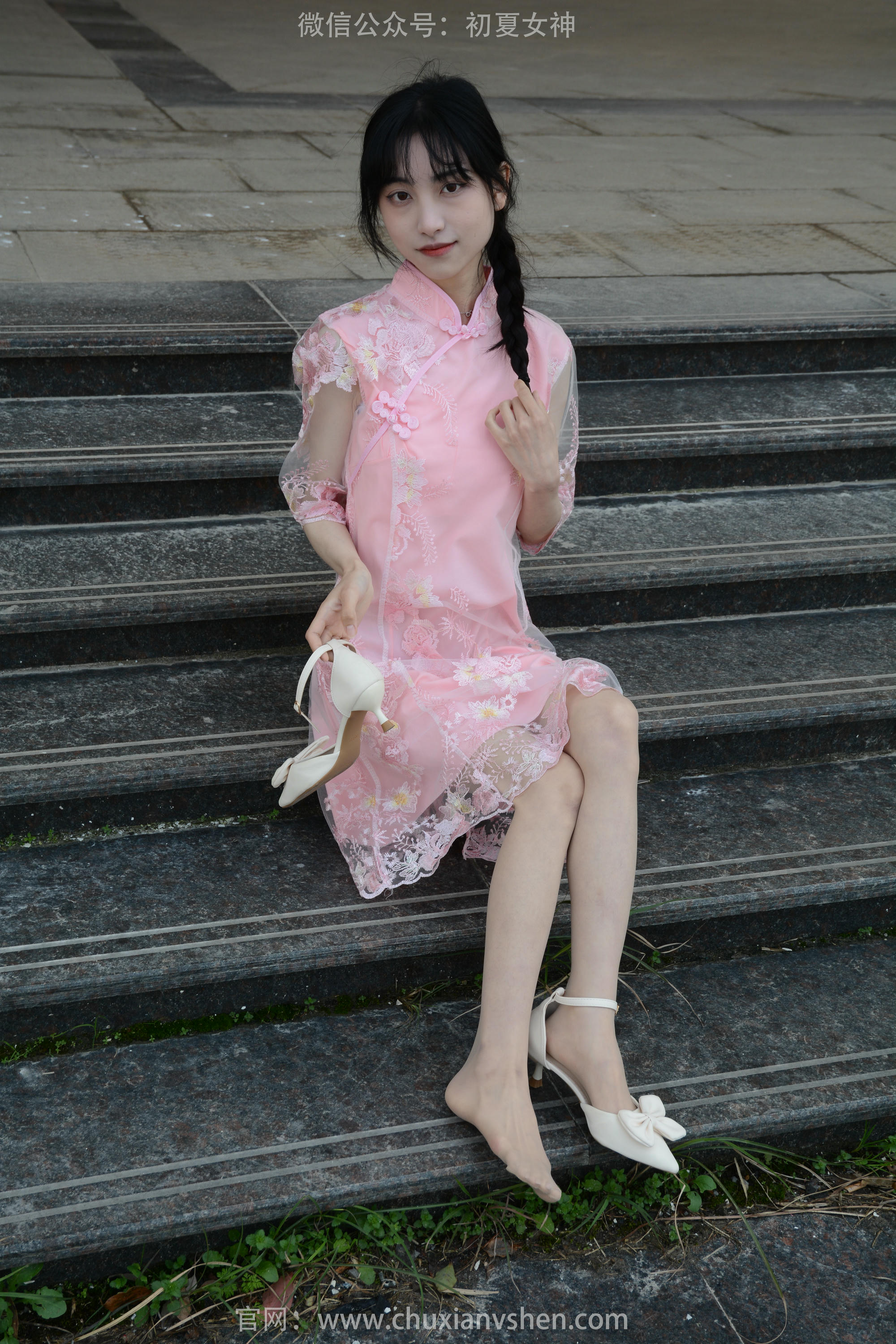 初夏女神 NO.163 柒柒 旗袍废墟 [140P1V-4.53GB]_第6集