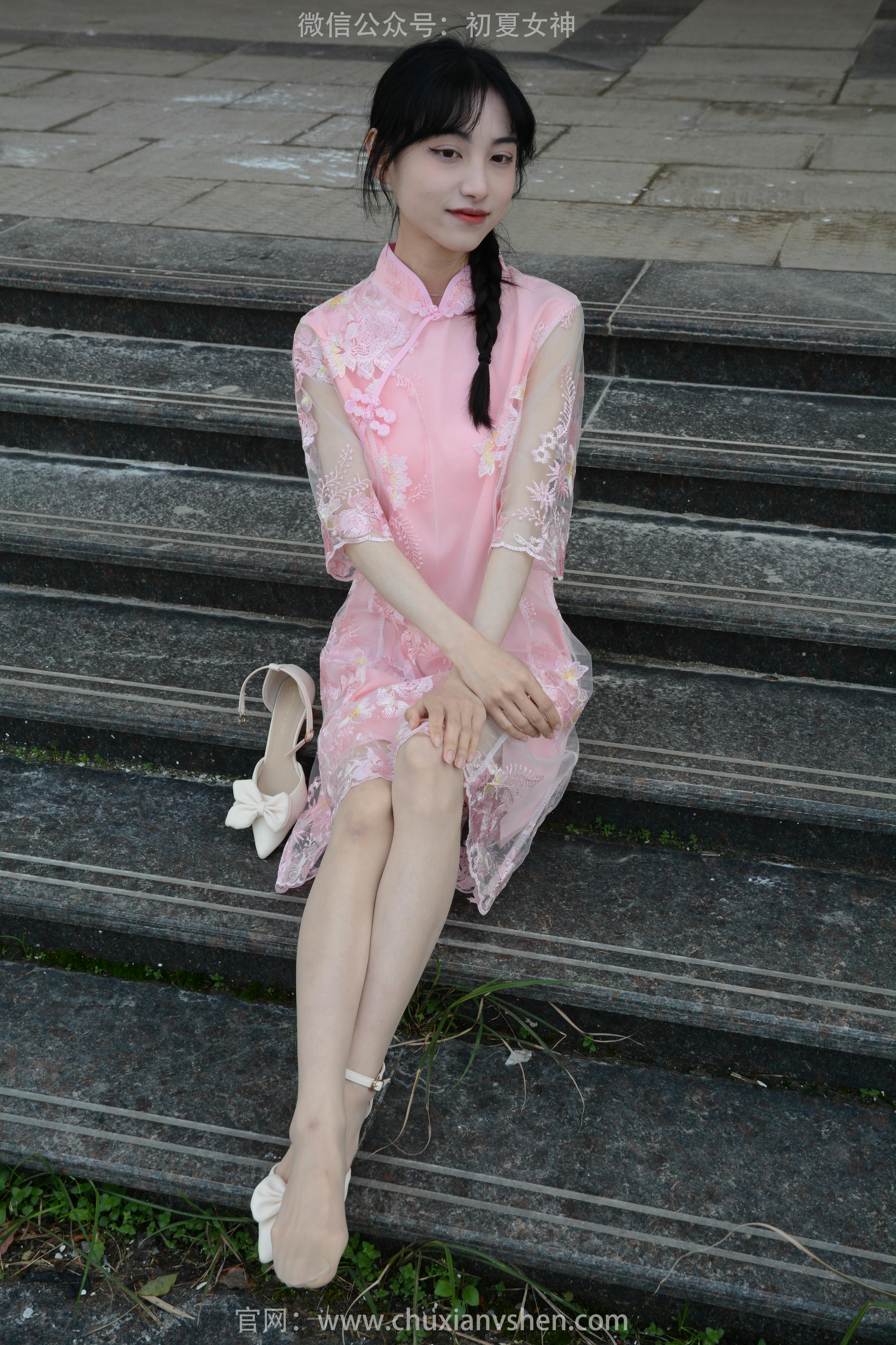 初夏女神 NO.163 柒柒 旗袍废墟 [140P1V-4.53GB]_第6集