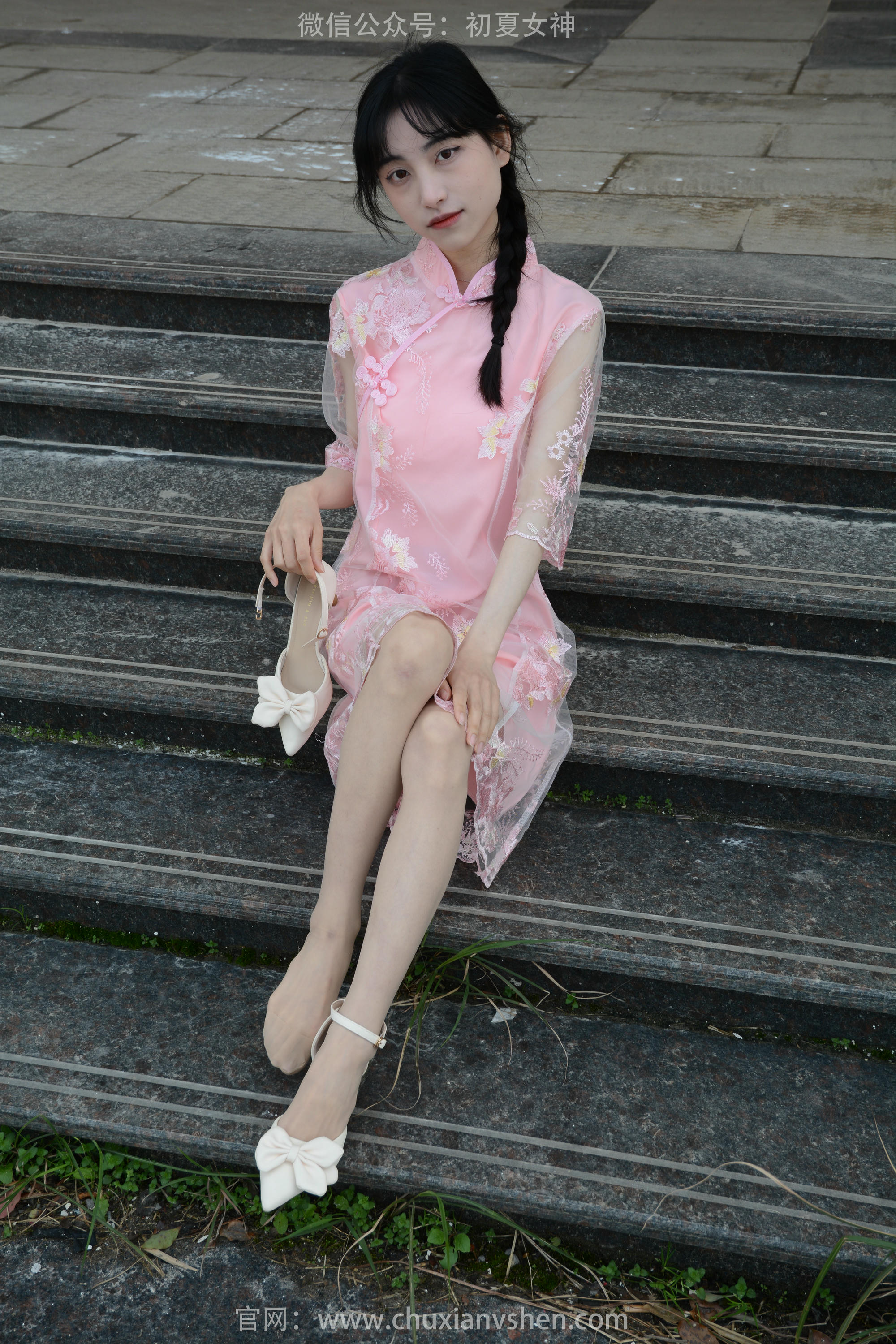 初夏女神 NO.163 柒柒 旗袍废墟 [140P1V-4.53GB]_第6集