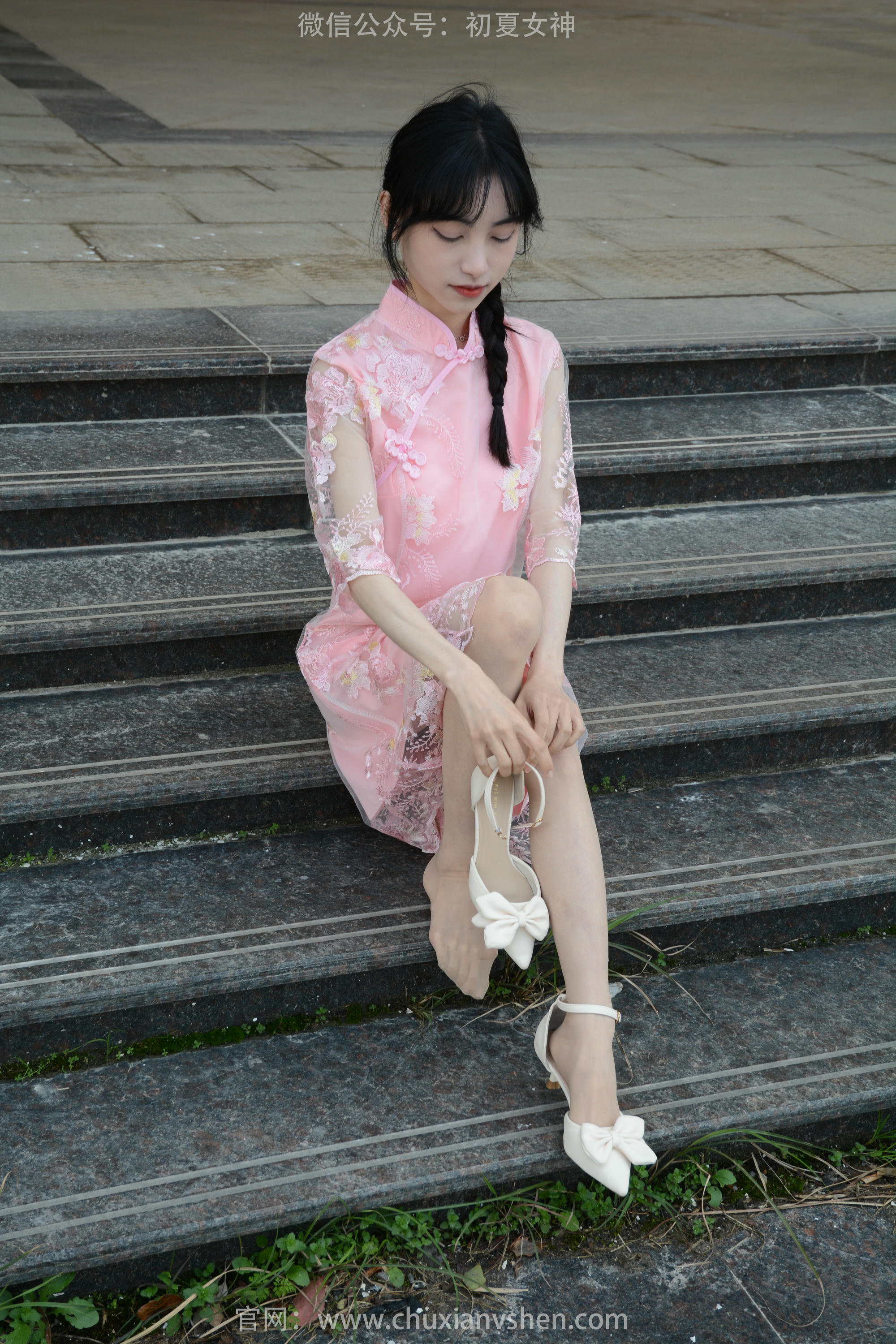 初夏女神 NO.163 柒柒 旗袍废墟 [140P1V-4.53GB]_第6集