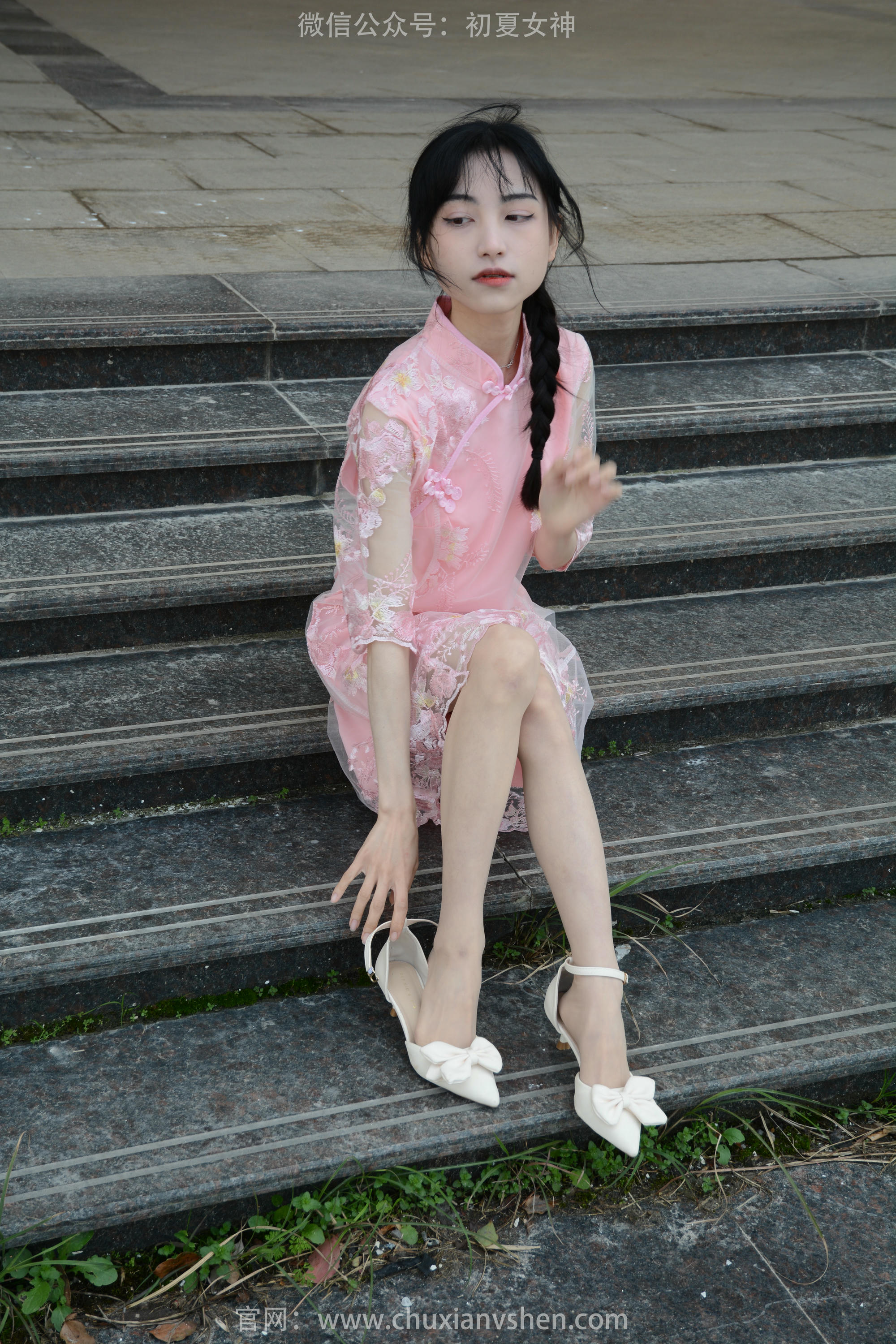 初夏女神 NO.163 柒柒 旗袍废墟 [140P1V-4.53GB]_第7集