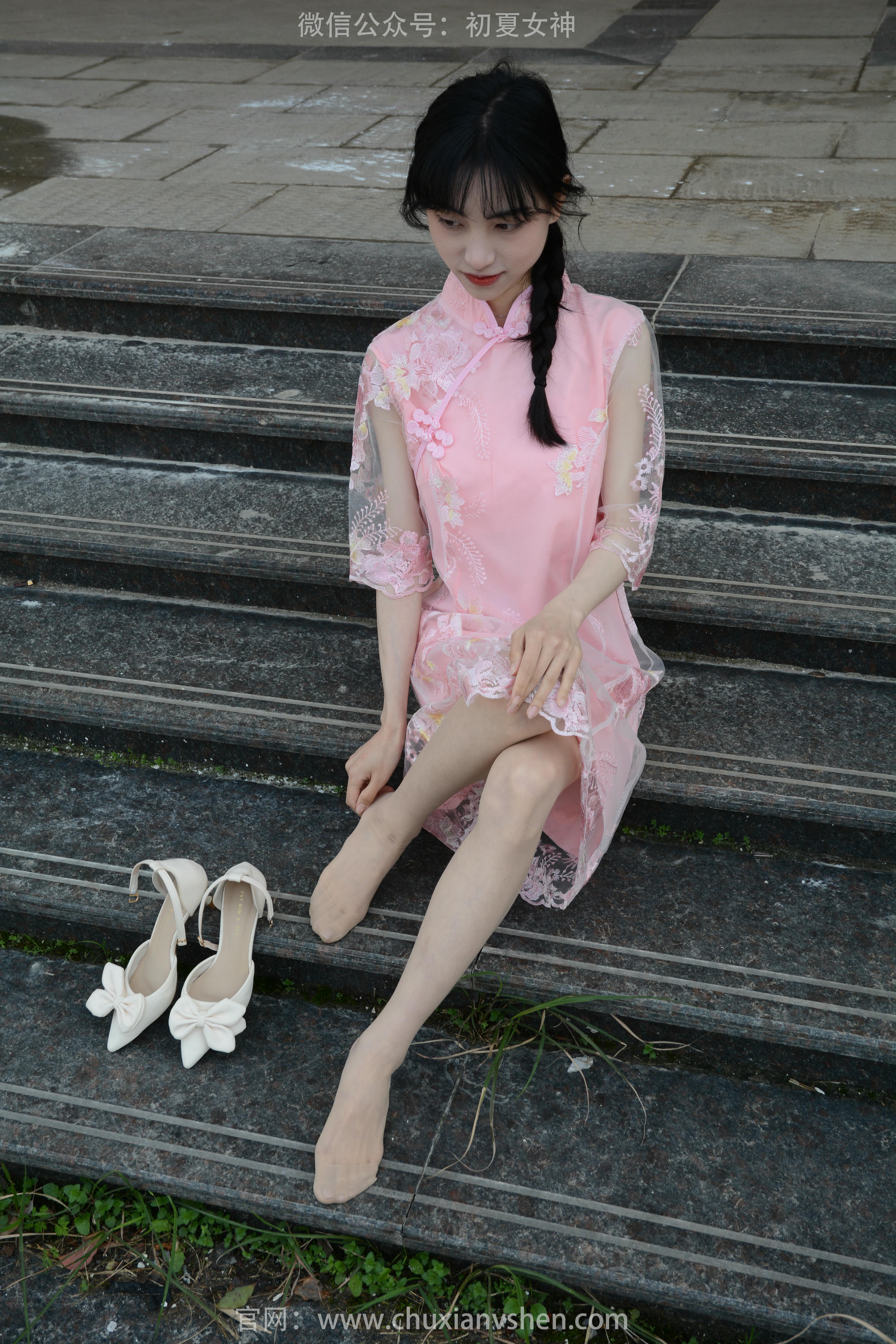 初夏女神 NO.163 柒柒 旗袍废墟 [140P1V-4.53GB]_第7集