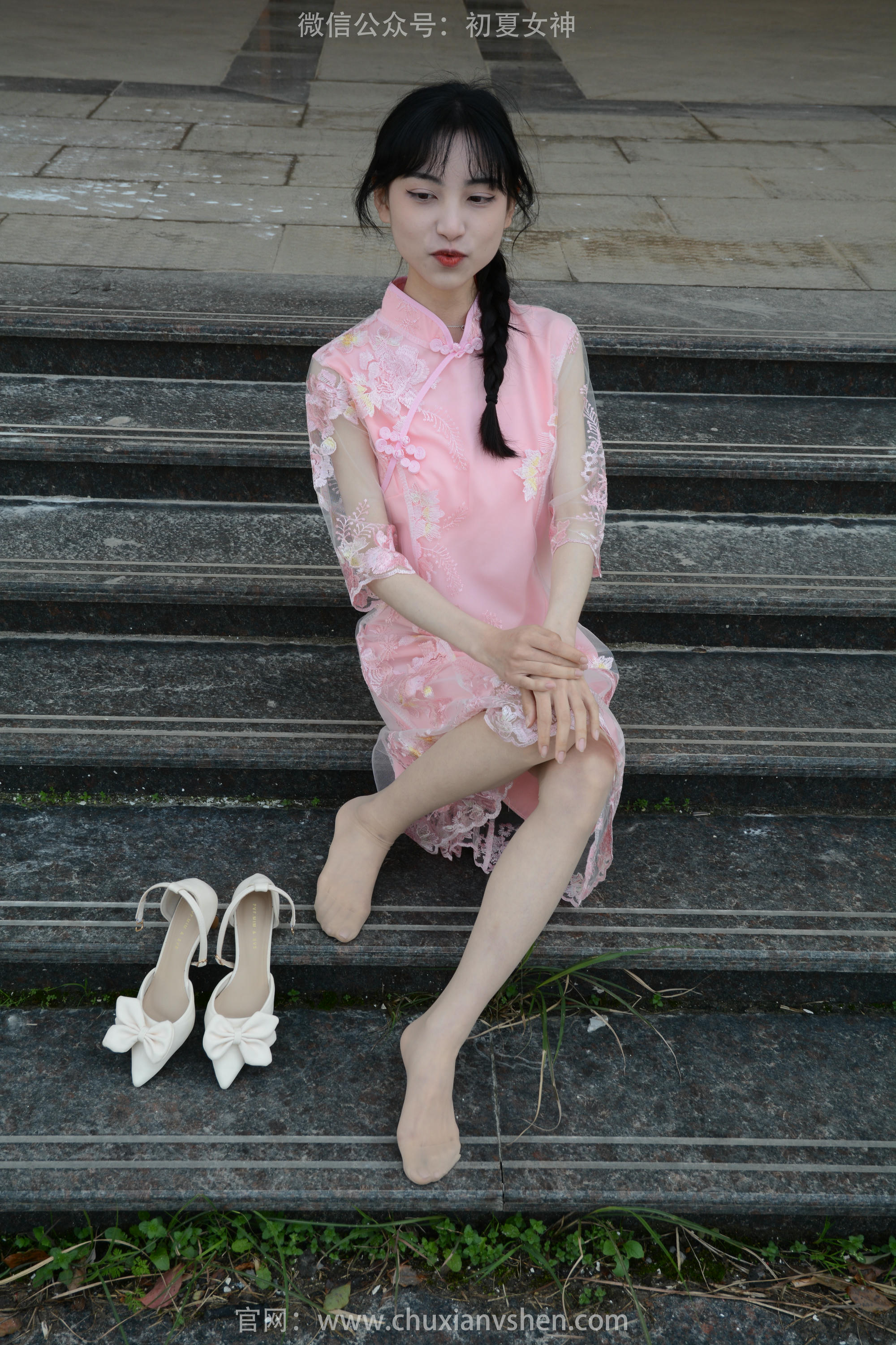 初夏女神 NO.163 柒柒 旗袍废墟 [140P1V-4.53GB]_第7集