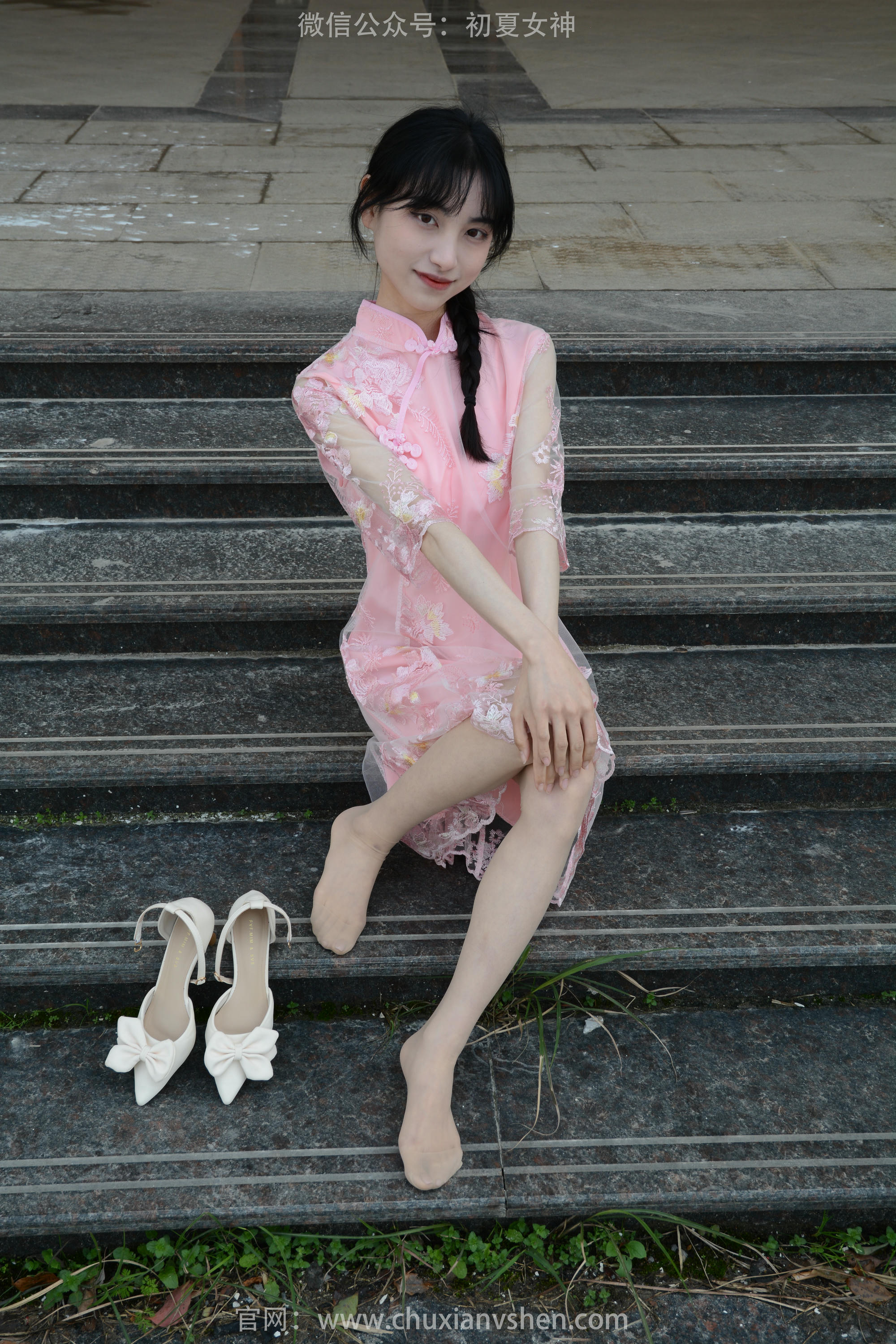 初夏女神 NO.163 柒柒 旗袍废墟 [140P1V-4.53GB]_第7集