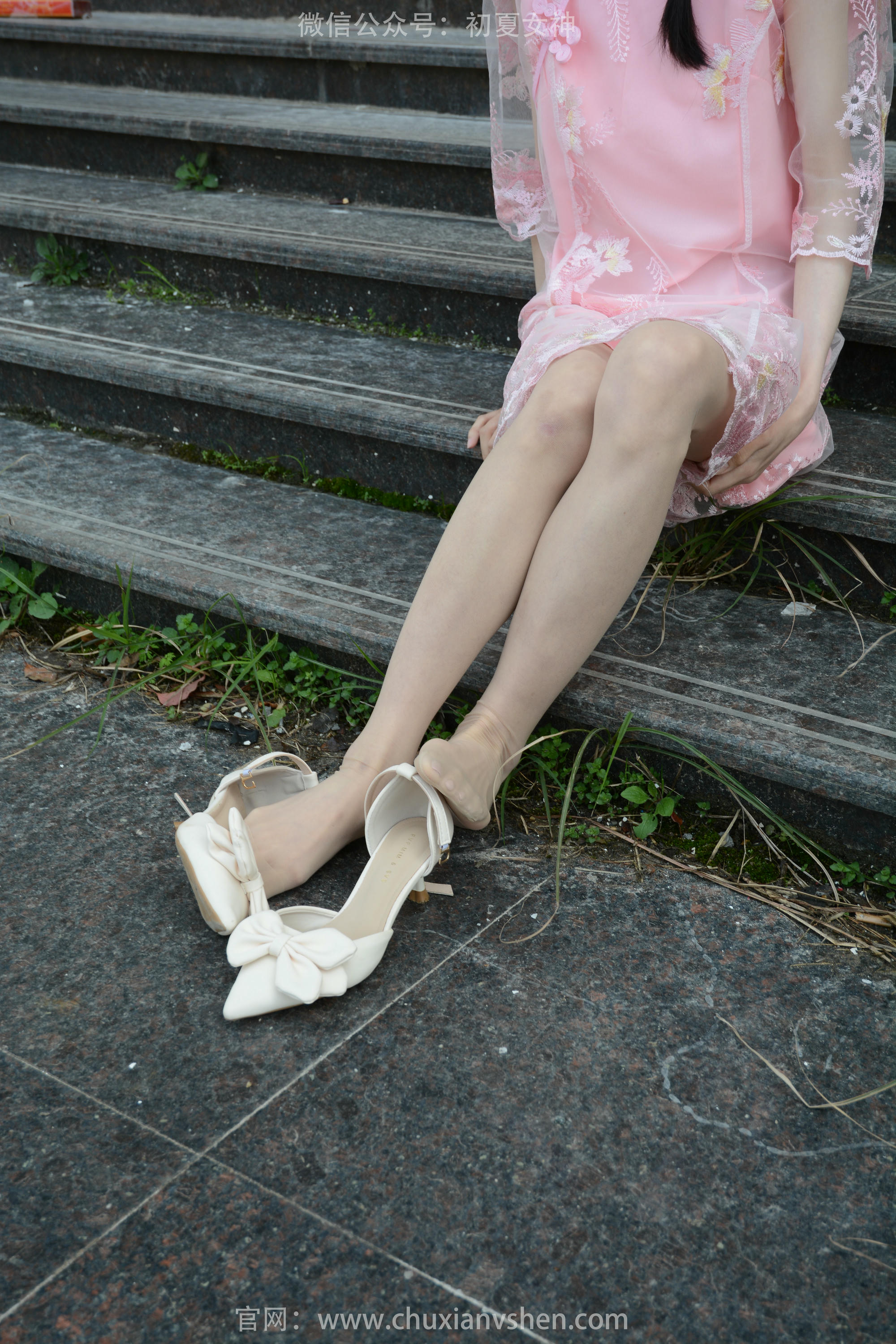 初夏女神 NO.163 柒柒 旗袍废墟 [140P1V-4.53GB]_第7集