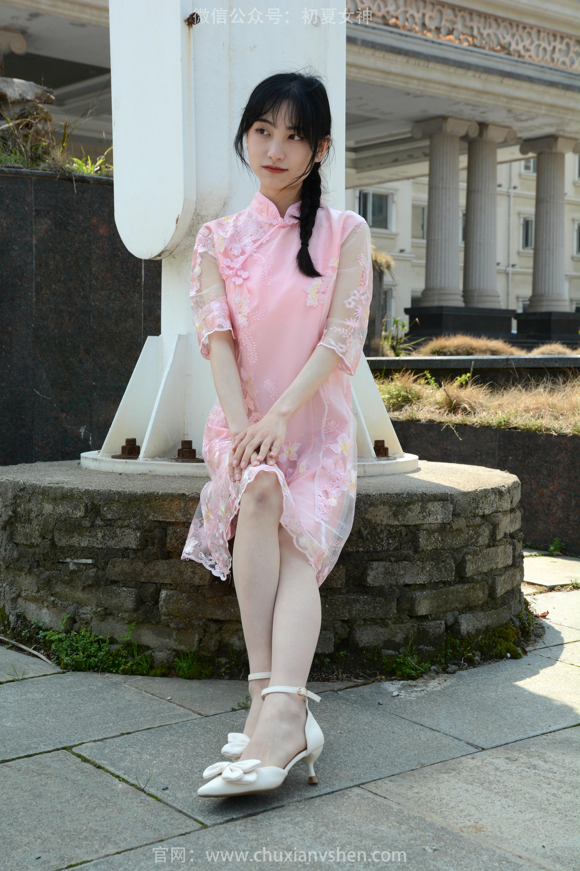 初夏女神 NO.163 柒柒 旗袍废墟 [140P1V-4.53GB]_第1集