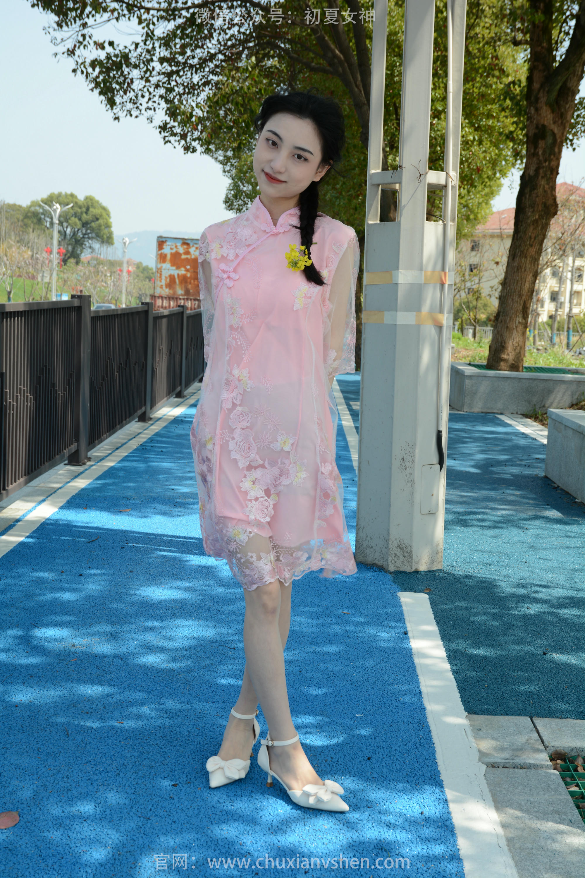 初夏女神 NO.163 柒柒 旗袍废墟 [140P1V-4.53GB]_第2集