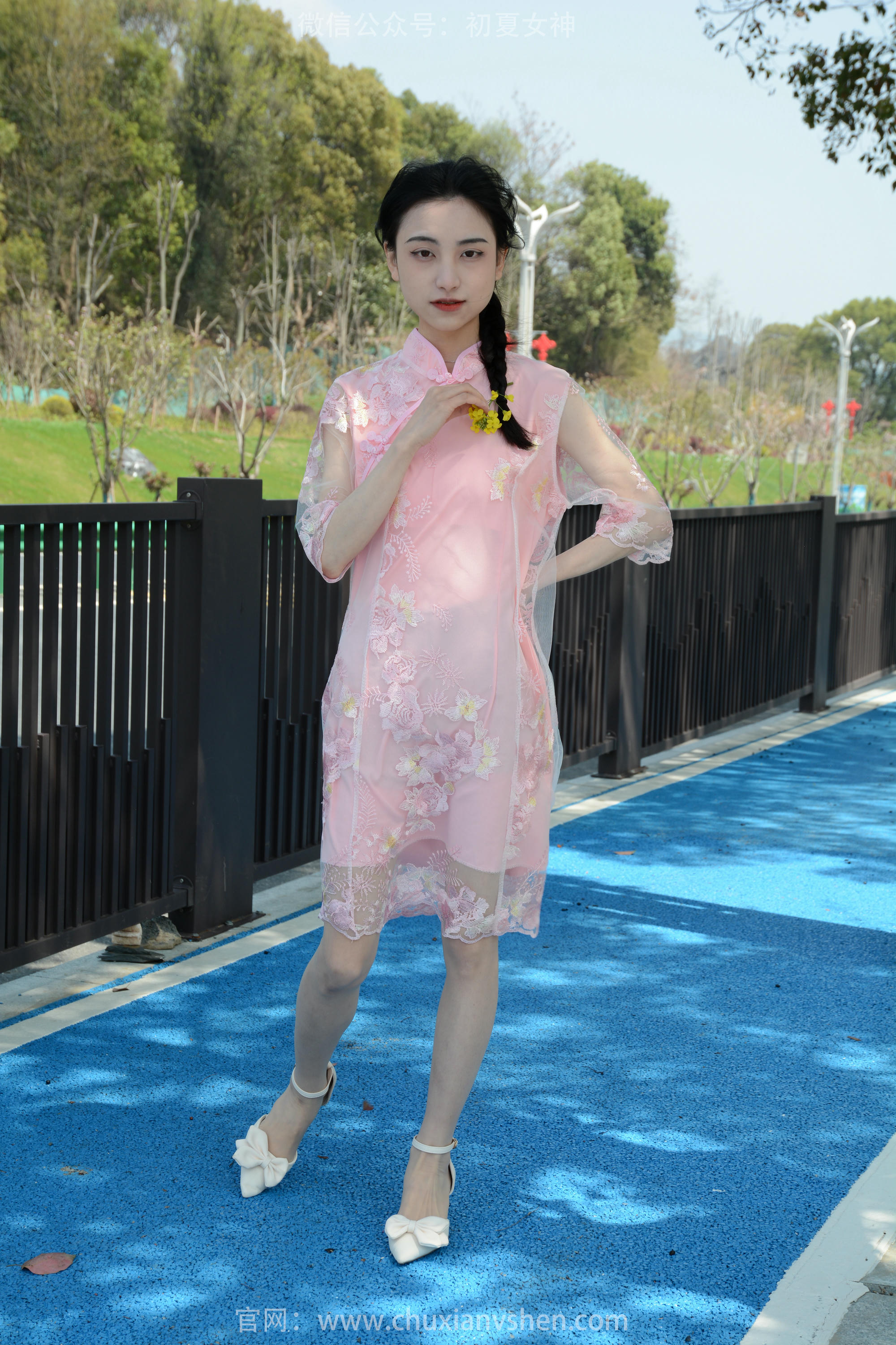 初夏女神 NO.163 柒柒 旗袍废墟 [140P1V-4.53GB]_第2集