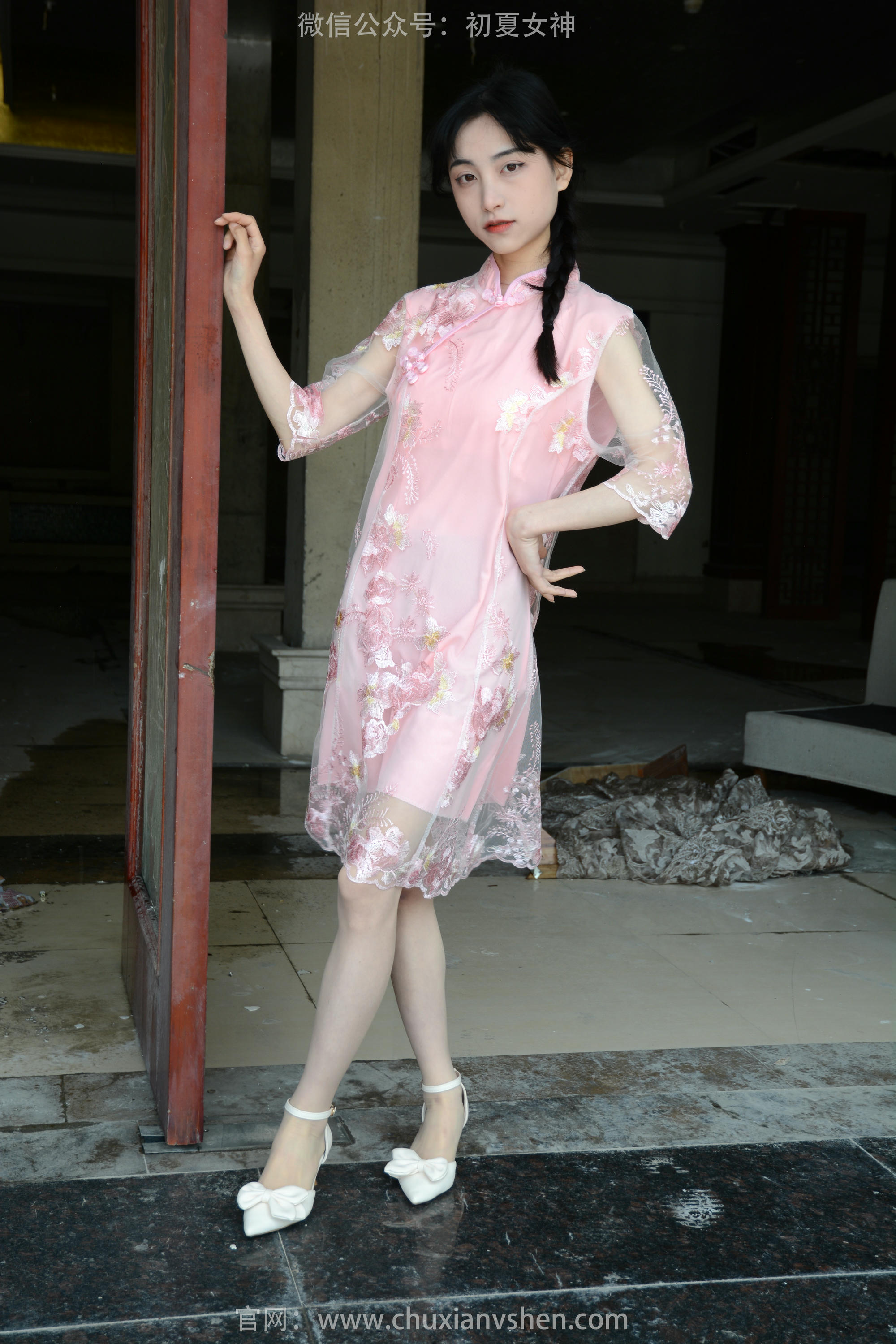 初夏女神 NO.163 柒柒 旗袍废墟 [140P1V-4.53GB]_第3集