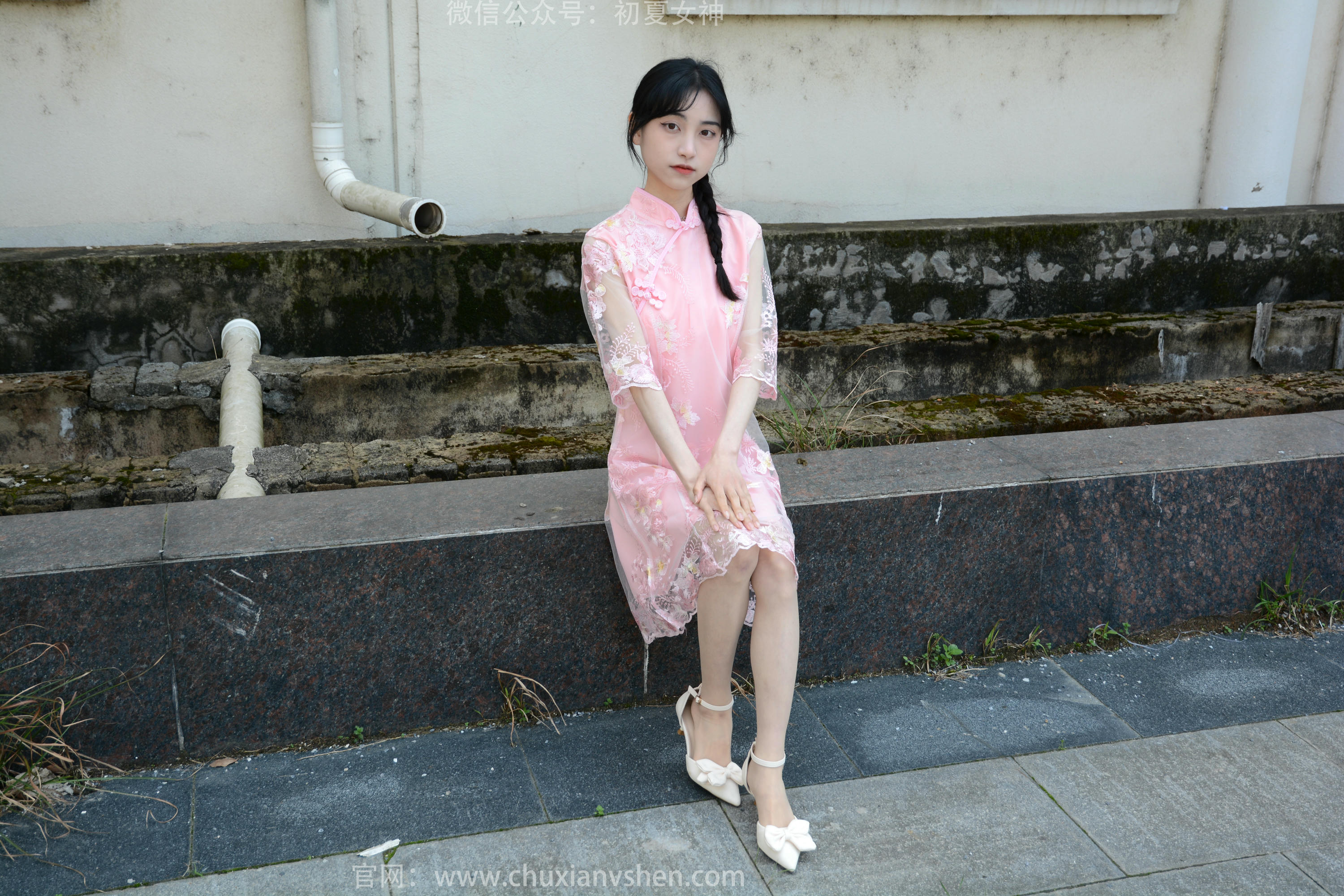 初夏女神 NO.163 柒柒 旗袍废墟 [140P1V-4.53GB]_第3集