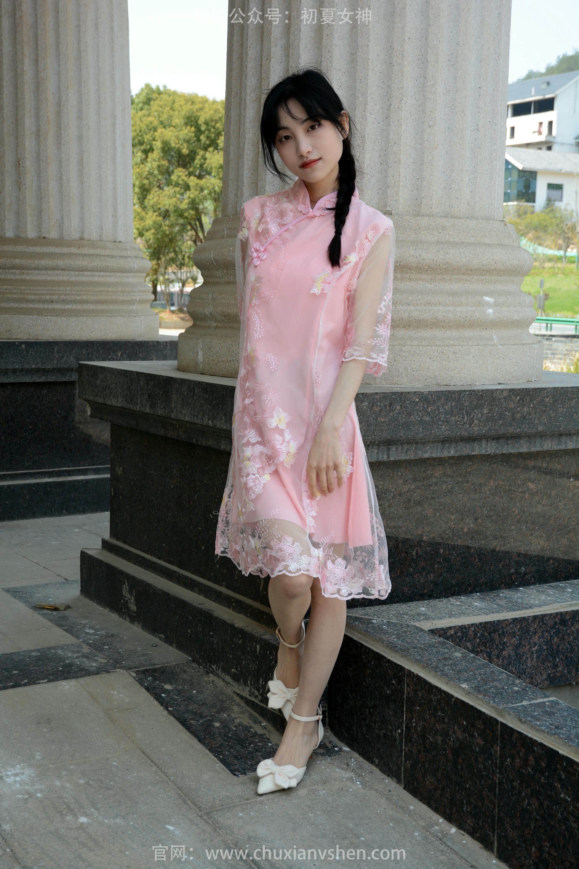 初夏女神 NO.163 柒柒 旗袍废墟 [140P1V-4.53GB]_第4集