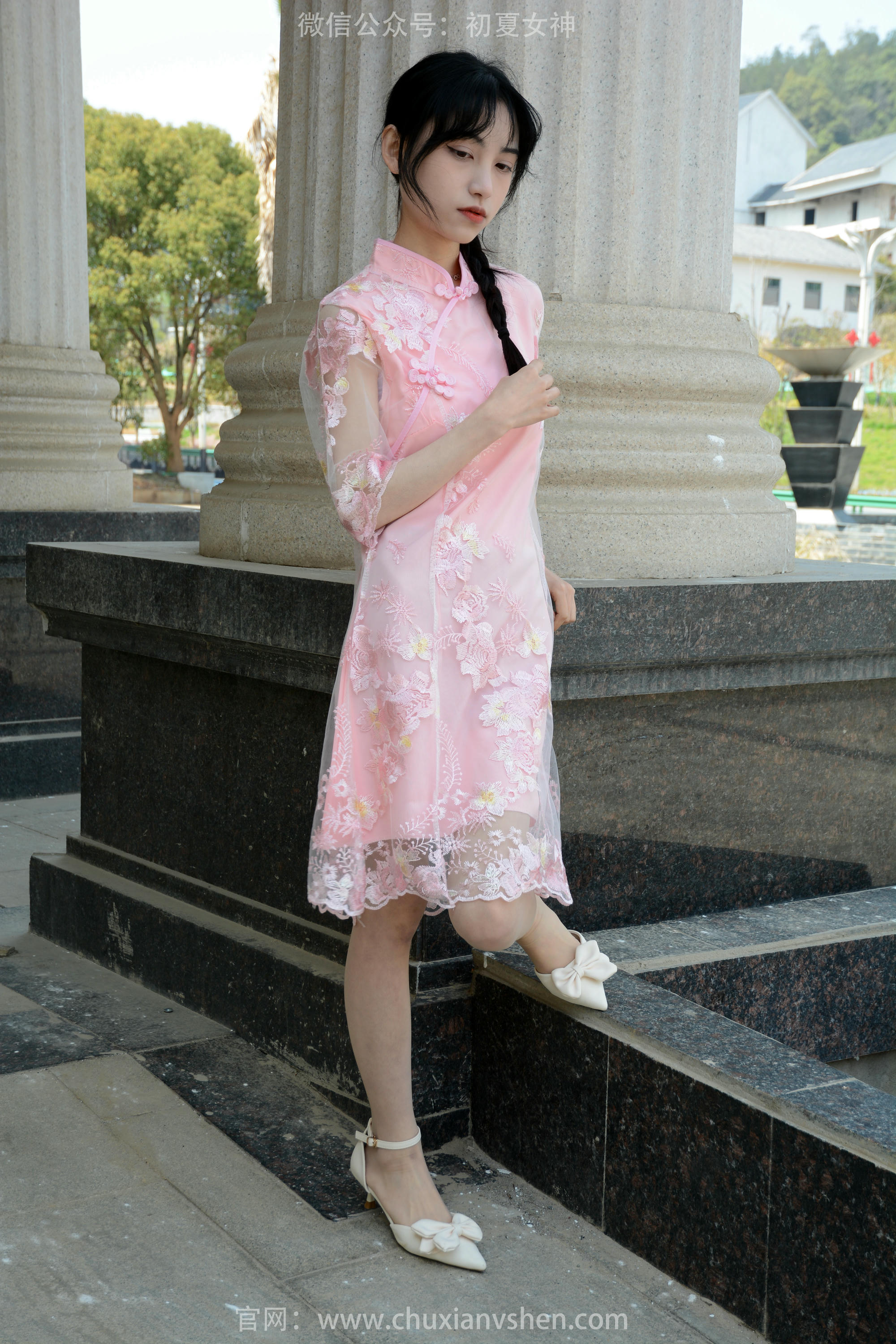 初夏女神 NO.163 柒柒 旗袍废墟 [140P1V-4.53GB]_第4集