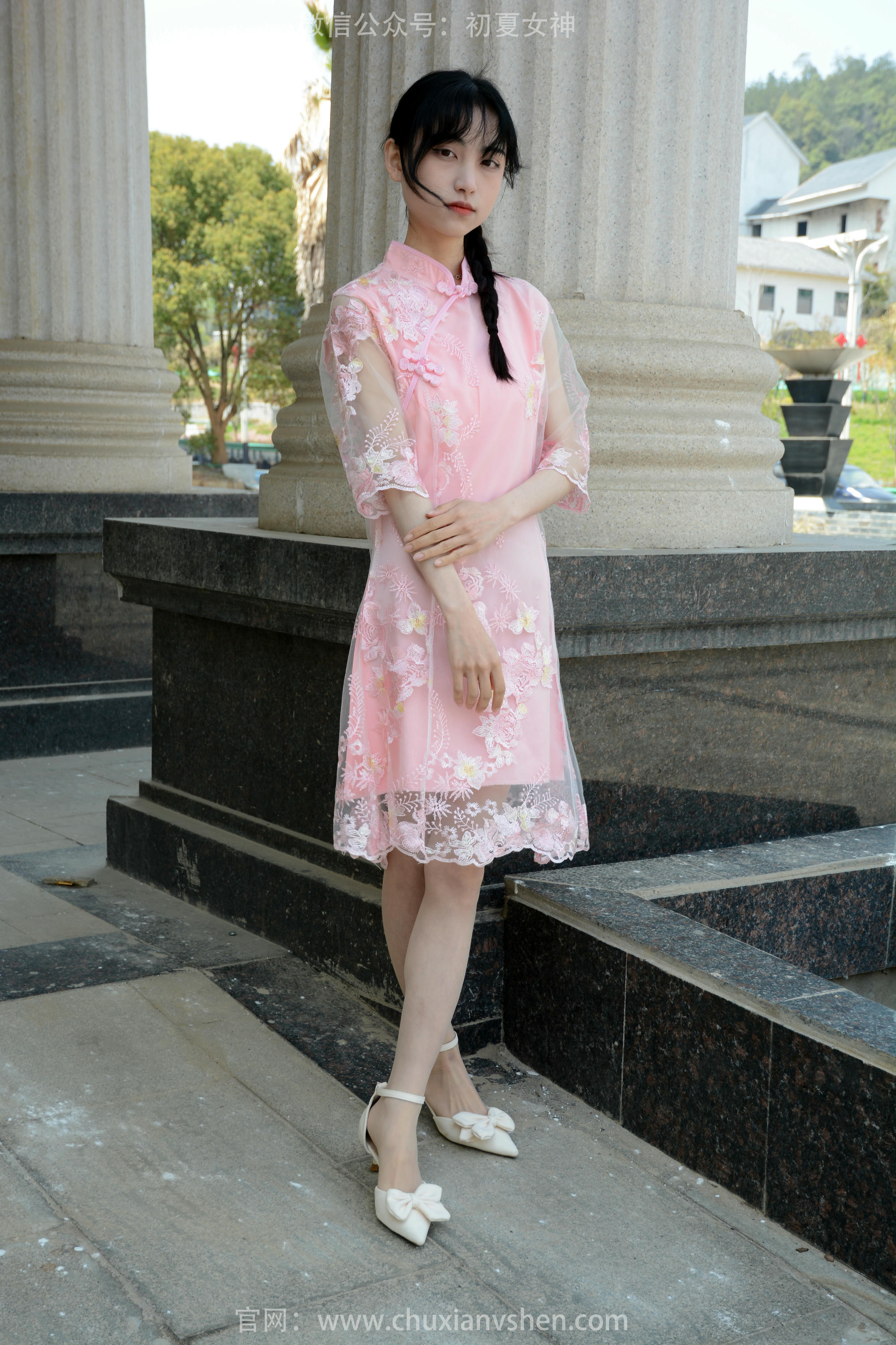 初夏女神 NO.163 柒柒 旗袍废墟 [140P1V-4.53GB]_第4集