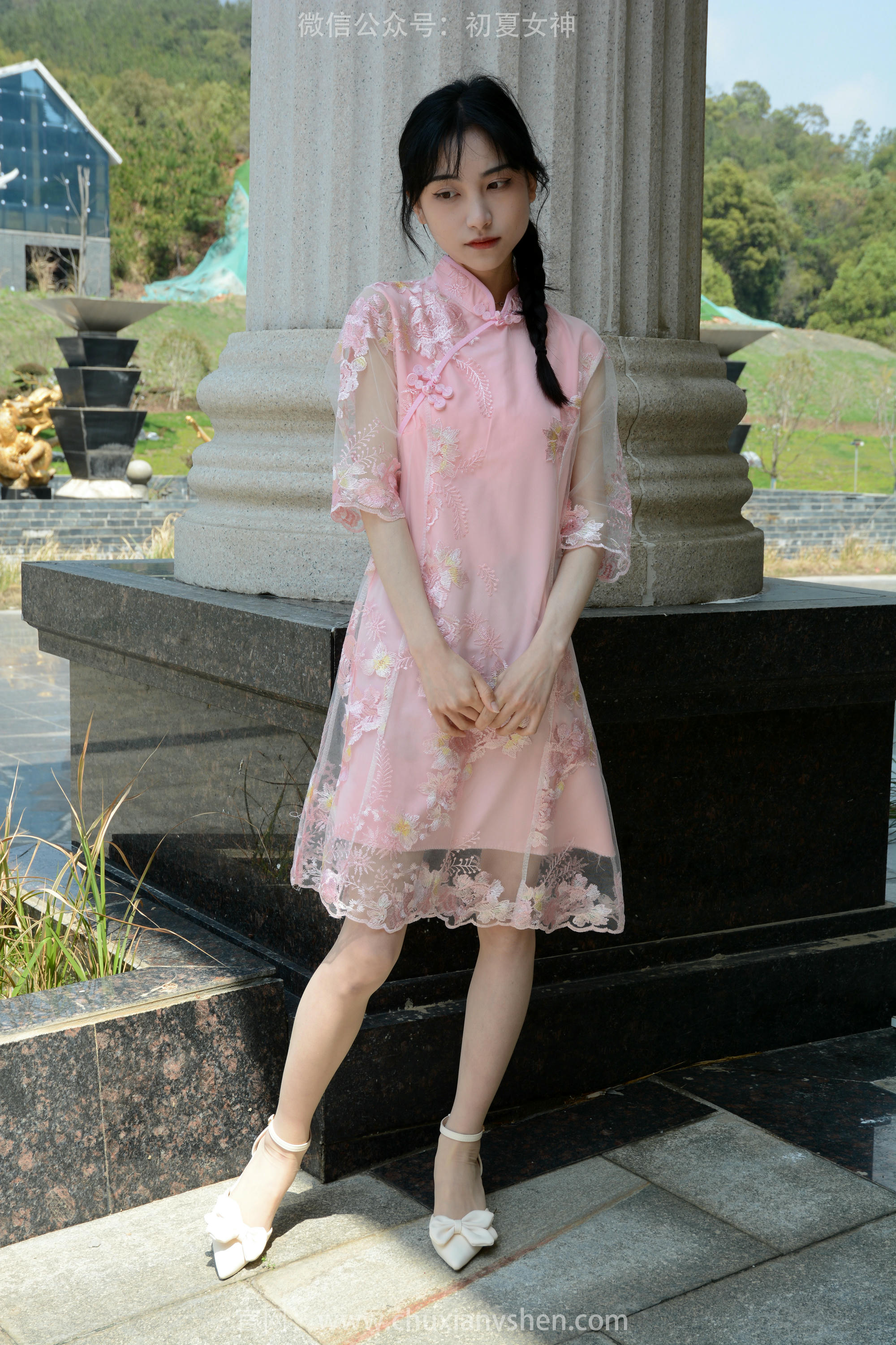 初夏女神 NO.163 柒柒 旗袍废墟 [140P1V-4.53GB]_第4集