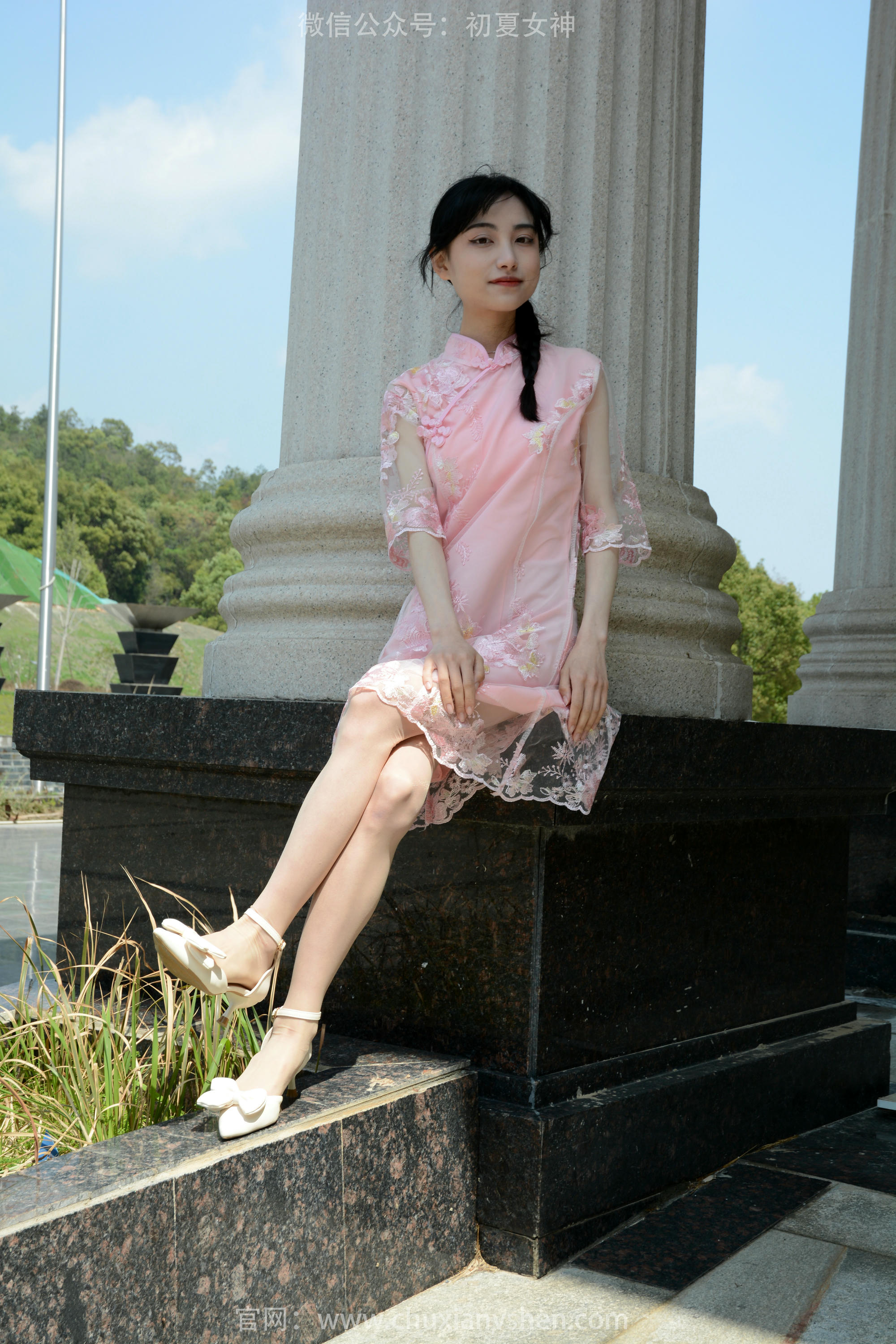 初夏女神 NO.163 柒柒 旗袍废墟 [140P1V-4.53GB]_第4集