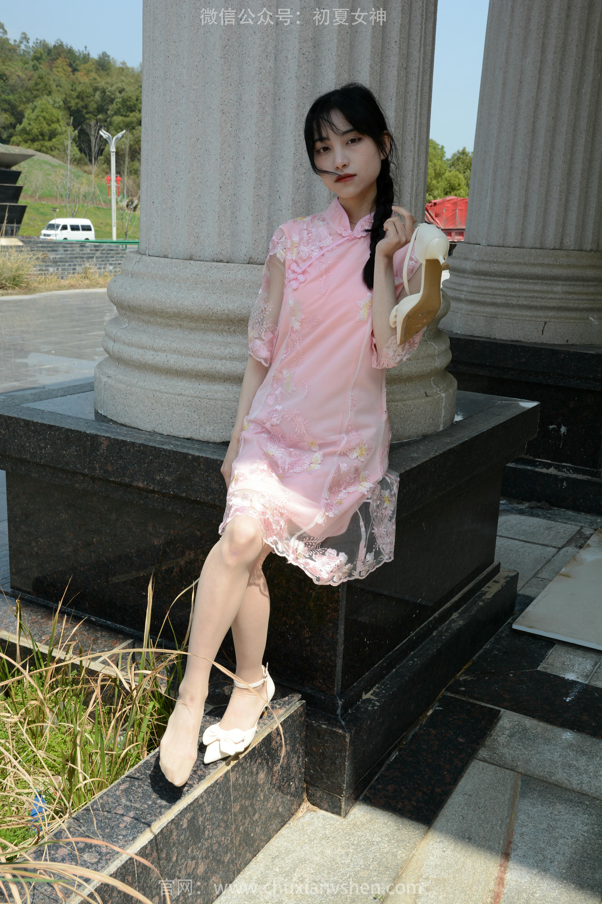 初夏女神 NO.163 柒柒 旗袍废墟 [140P1V-4.53GB]_第5集