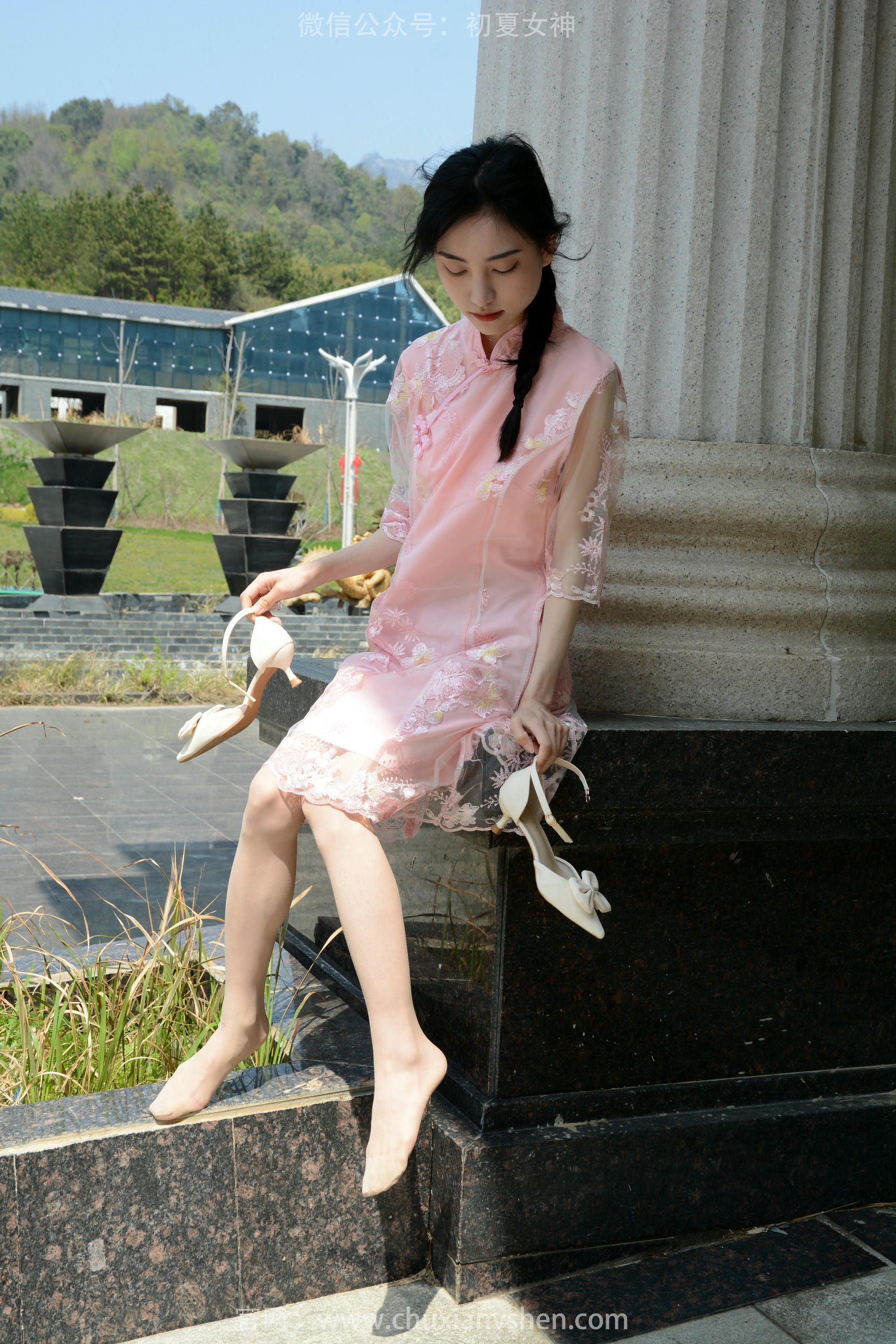 初夏女神 NO.163 柒柒 旗袍废墟 [140P1V-4.53GB]_第5集