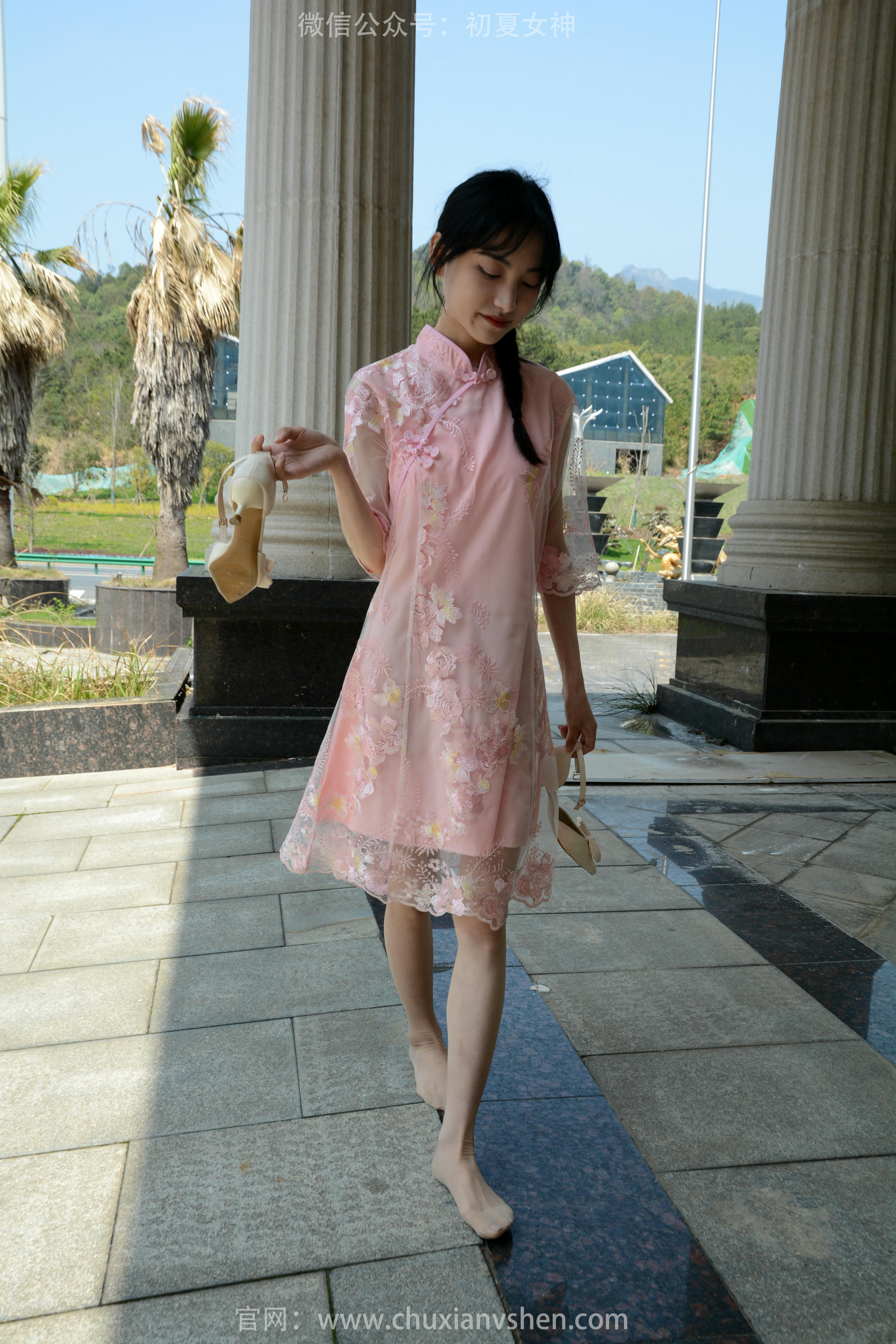 初夏女神 NO.163 柒柒 旗袍废墟 [140P1V-4.53GB]_第5集