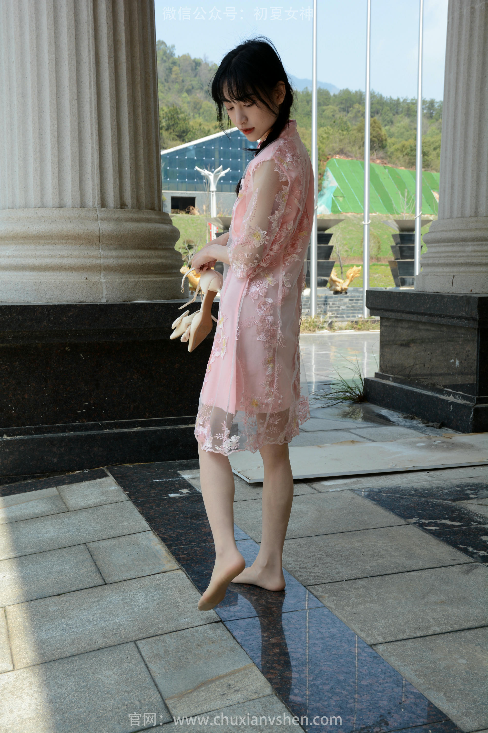 初夏女神 NO.163 柒柒 旗袍废墟 [140P1V-4.53GB]_第5集