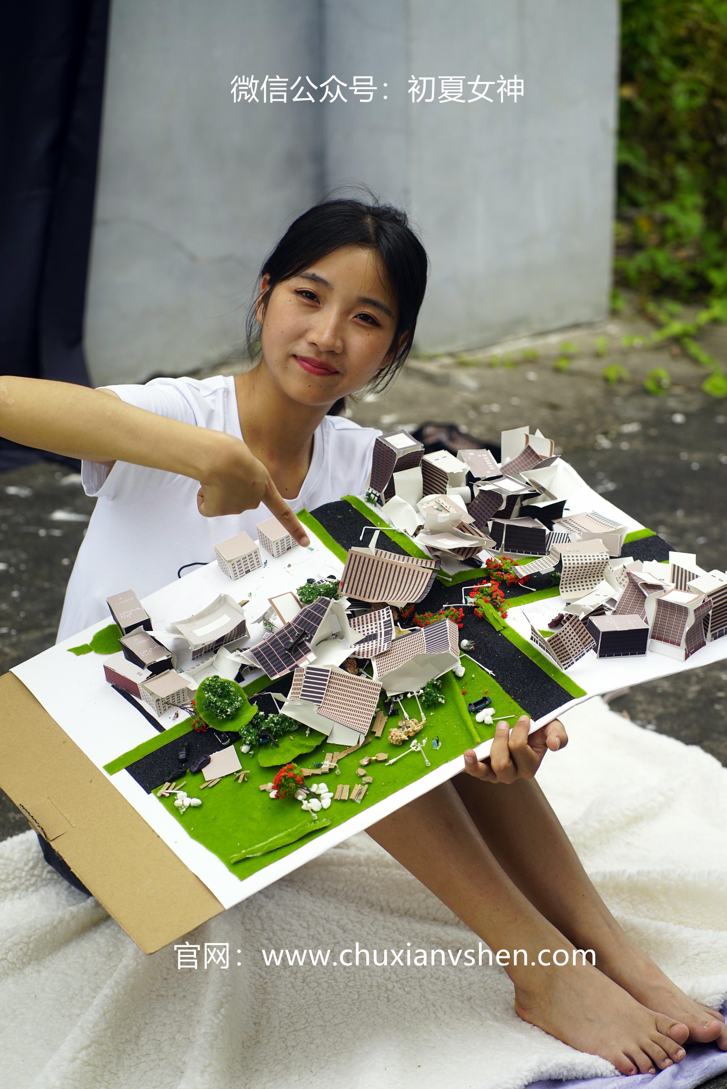 初夏女神 NO.036 点点 误入小人国[110P+1V／4.11GB]_第3集