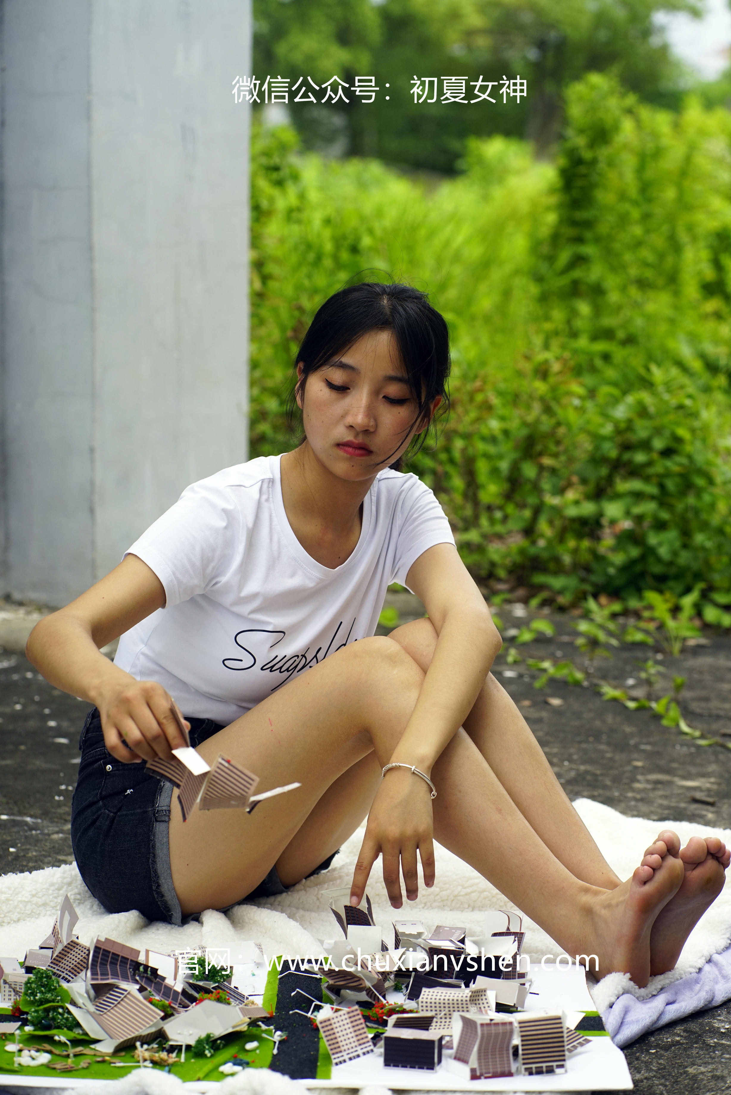 初夏女神 NO.036 点点 误入小人国[110P+1V／4.11GB]_第3集